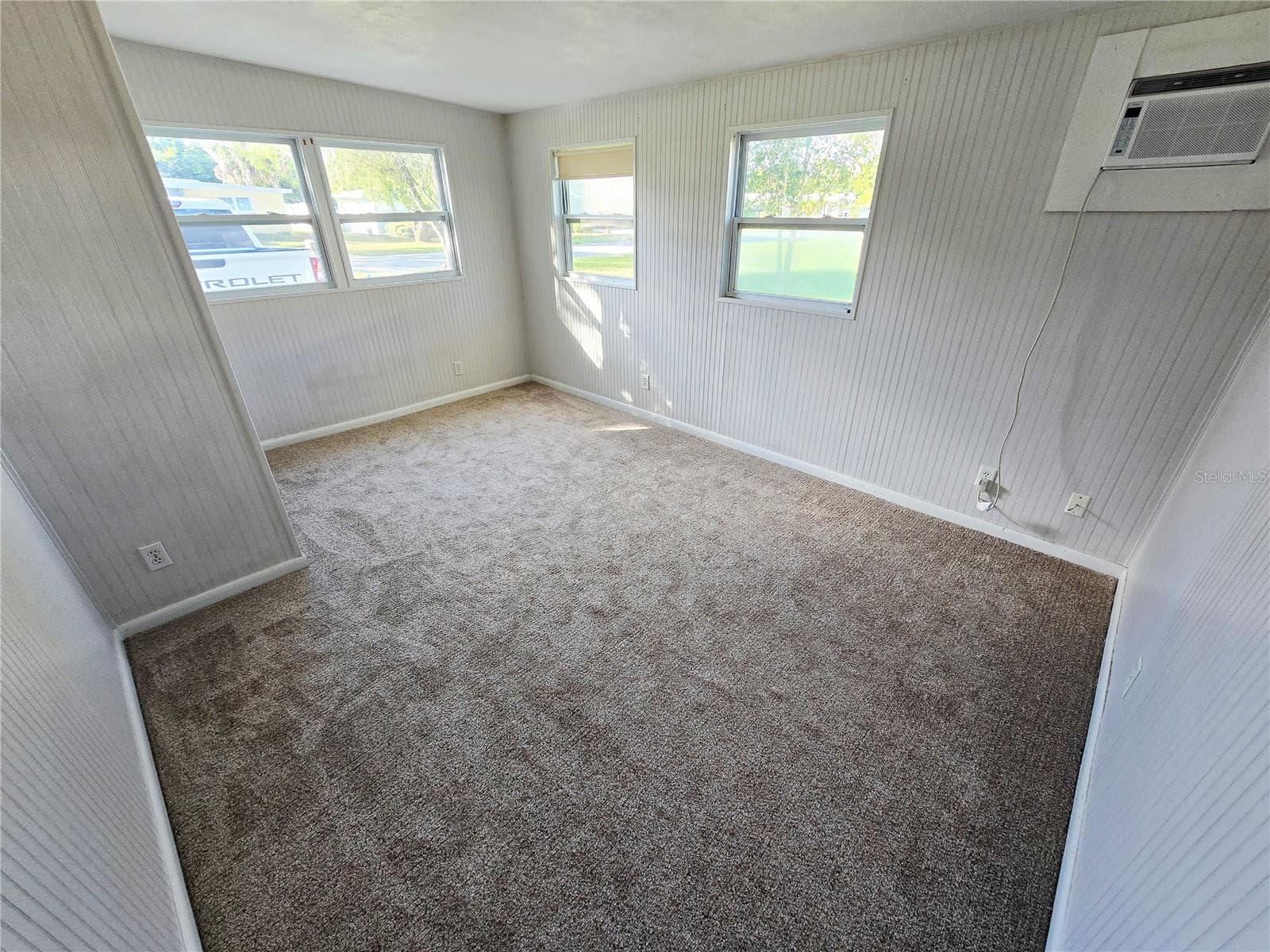 Single Family Residence at 1308 MOORE ST, DAYTONA BEACH, photo 10 of 48