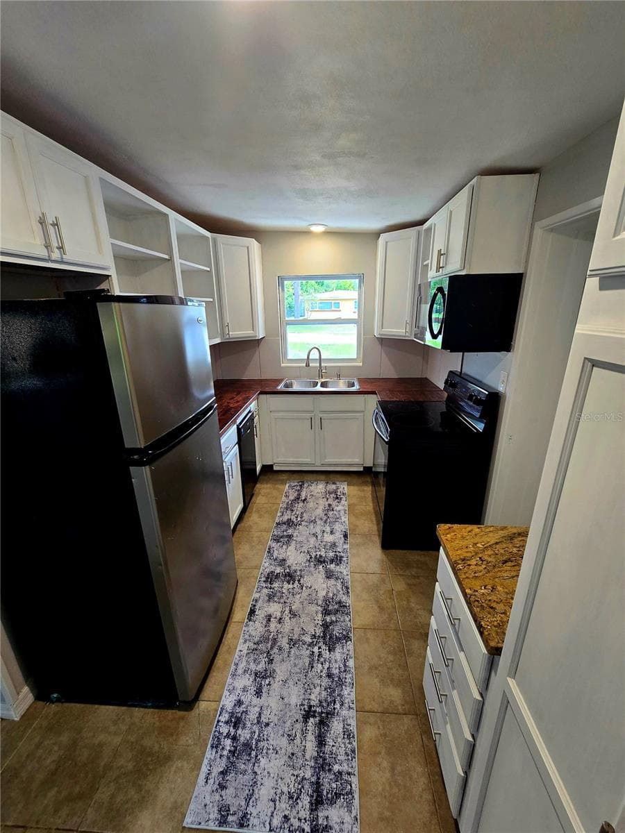 Single Family Residence at 1308 MOORE ST, DAYTONA BEACH, photo 37 of 48