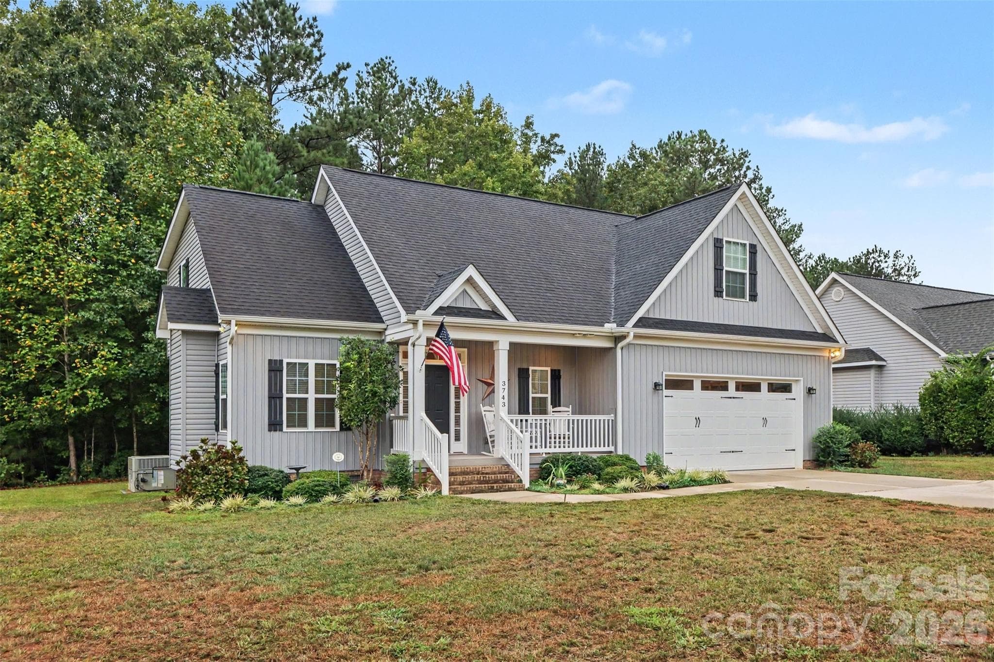 Single Family Residence at 3743 Travertine Drive, Lancaster, photo 4 of 35