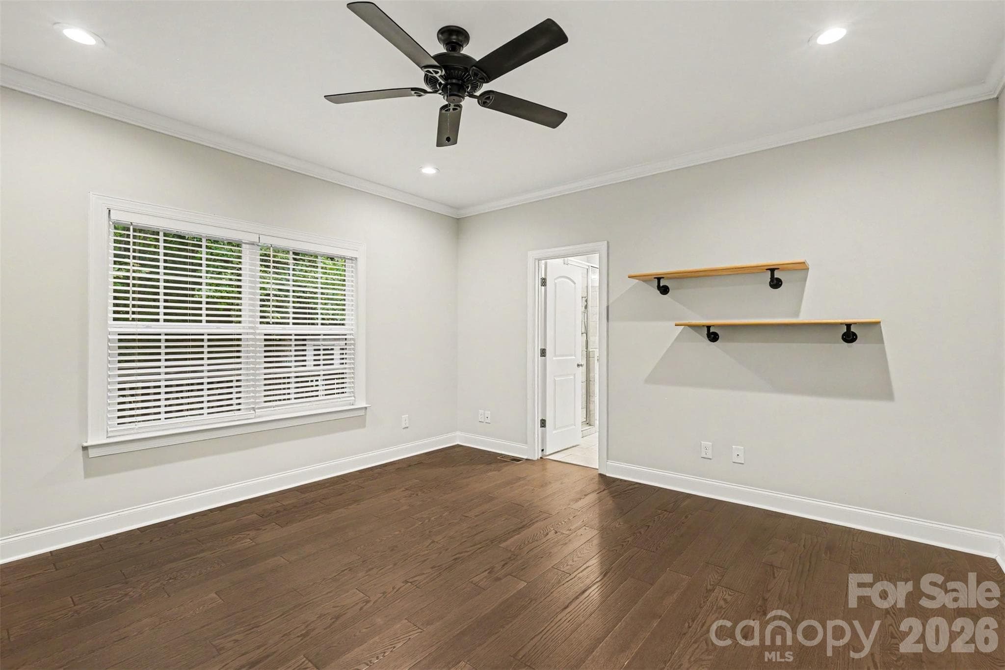 Single Family Residence at 3743 Travertine Drive, Lancaster, photo 17 of 35