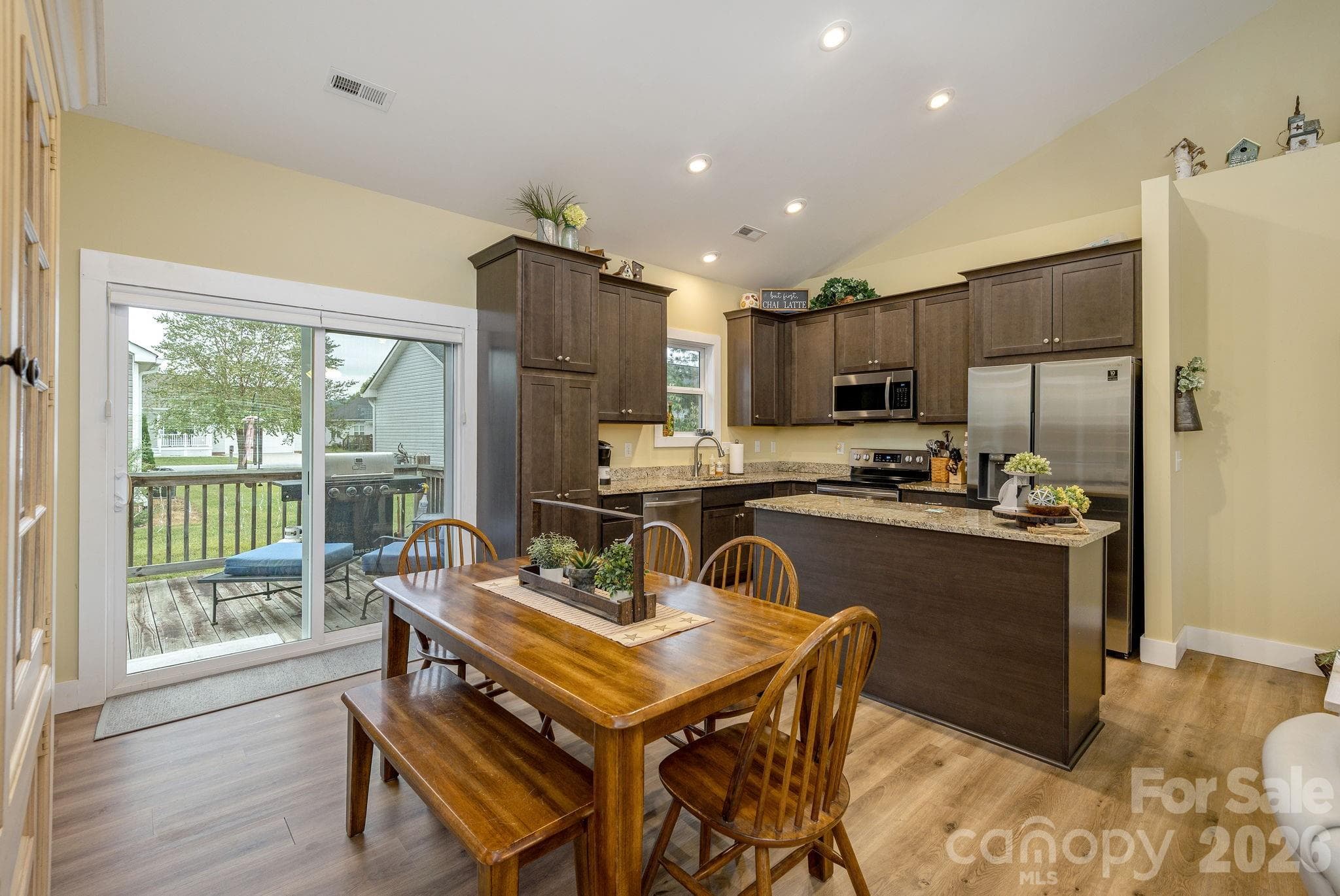 Kitchen - 27 Day Lilly Court, Hendersonville