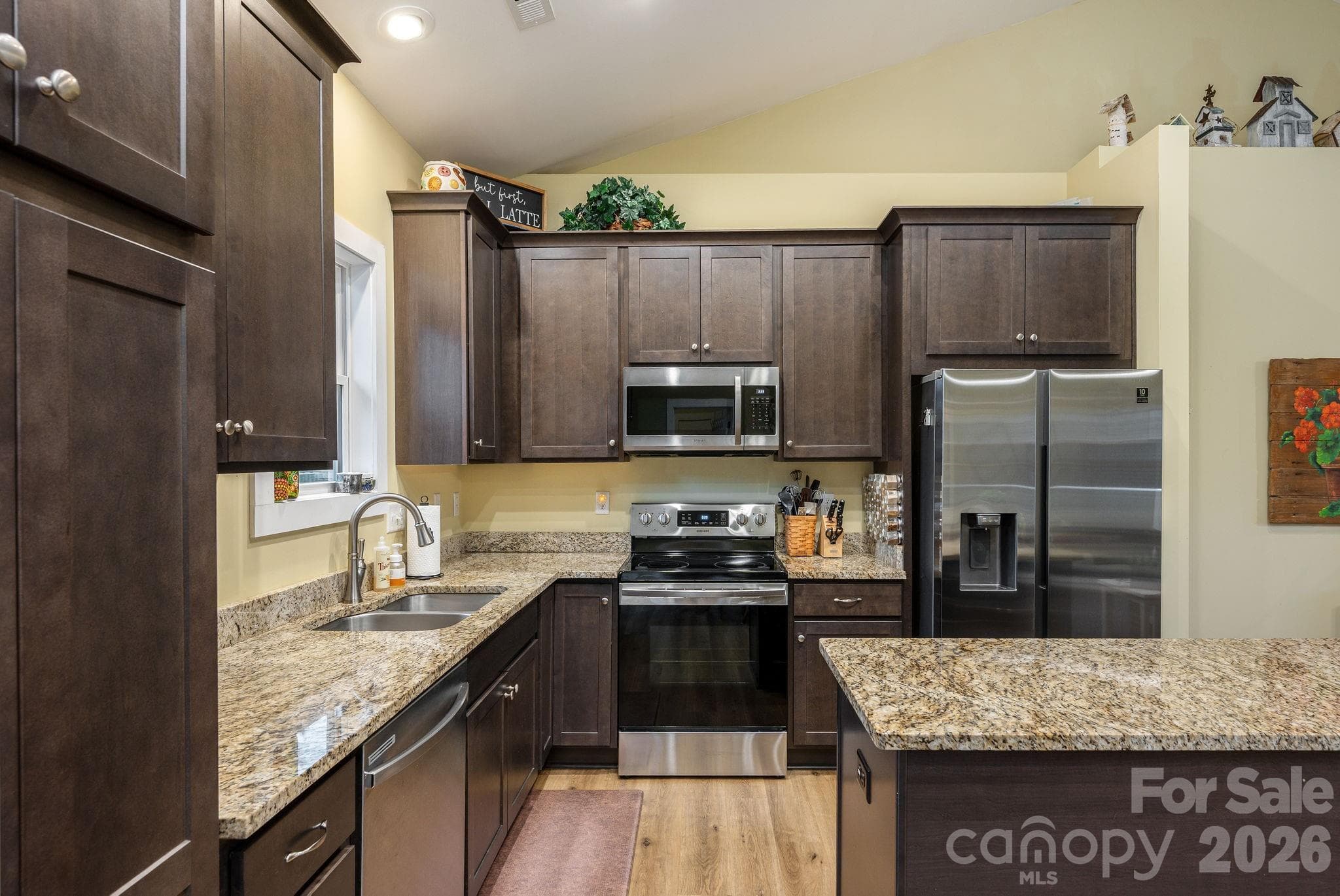 Kitchen - 27 Day Lilly Court, Hendersonville