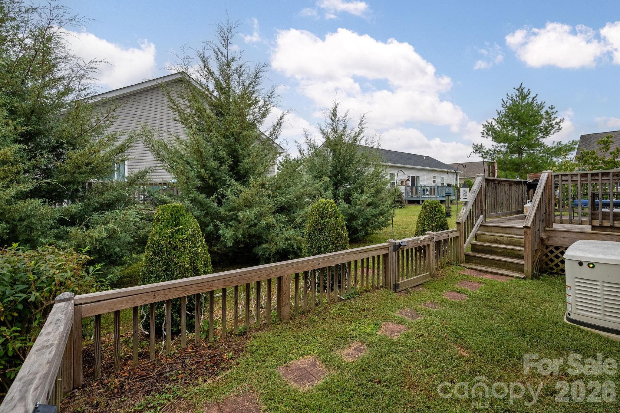 Back yard area - 27 Day Lilly Court, Hendersonville
