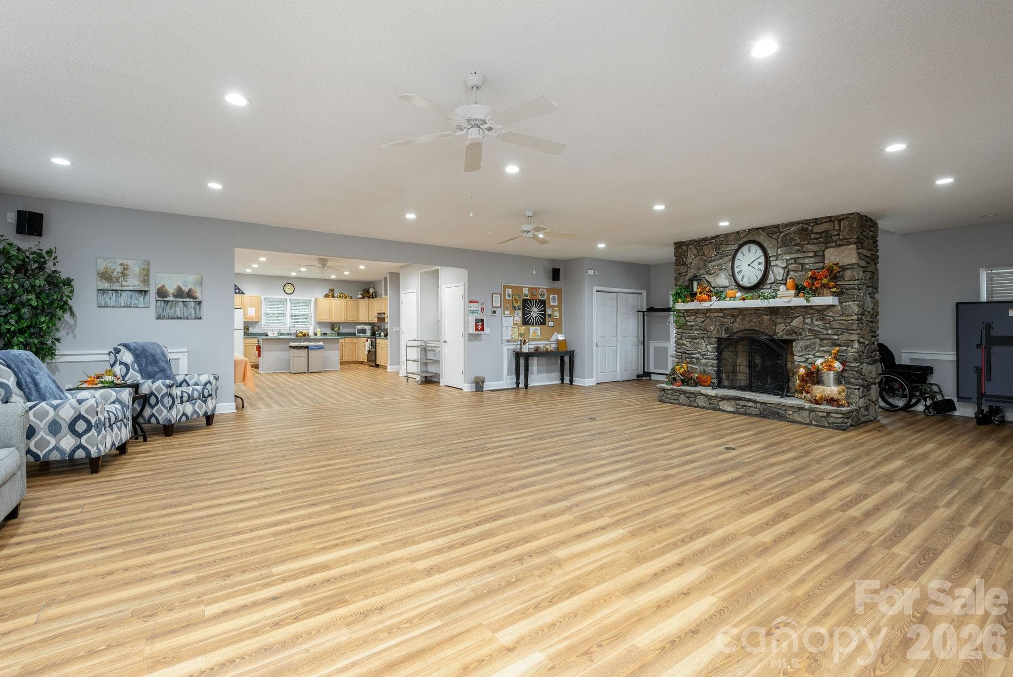 Single Family Residence at 27 Day Lilly Court, Hendersonville, photo 38 of 41