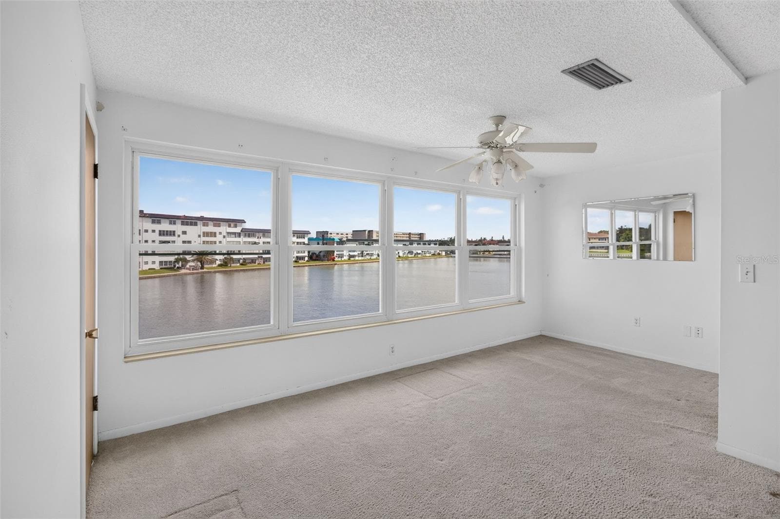 Sunroom - 6025 SHORE BLVD S #303, GULFPORT