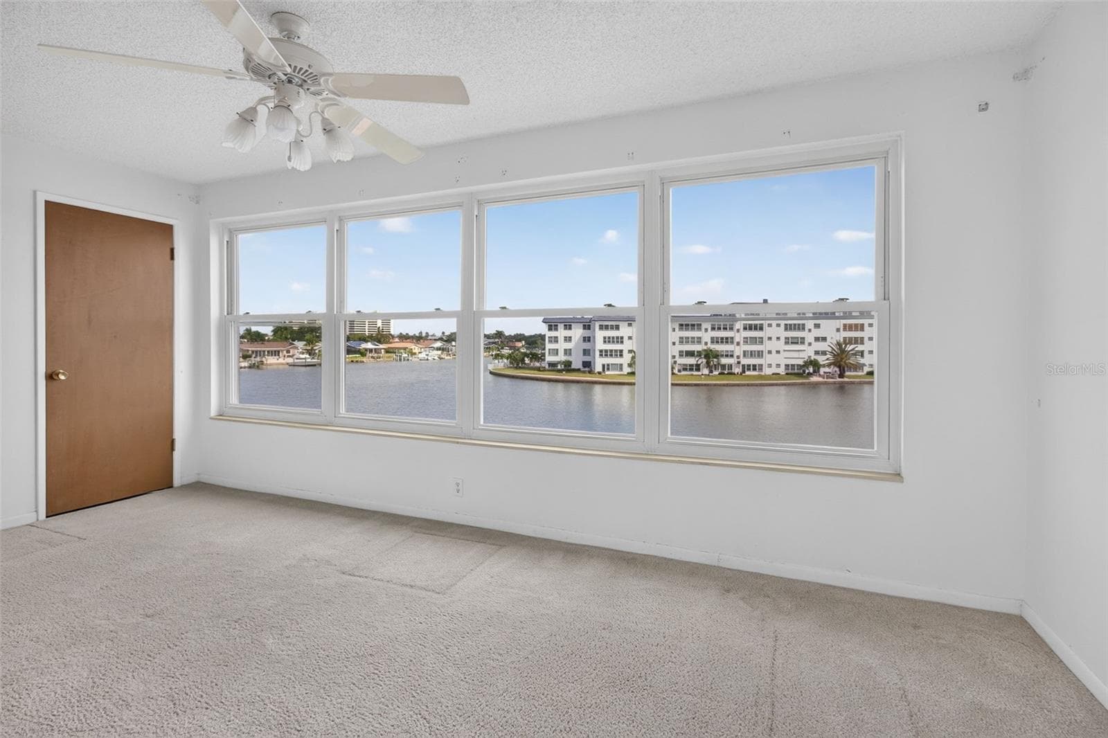 Sunroom Utility Closet - 6025 SHORE BLVD S #303, GULFPORT