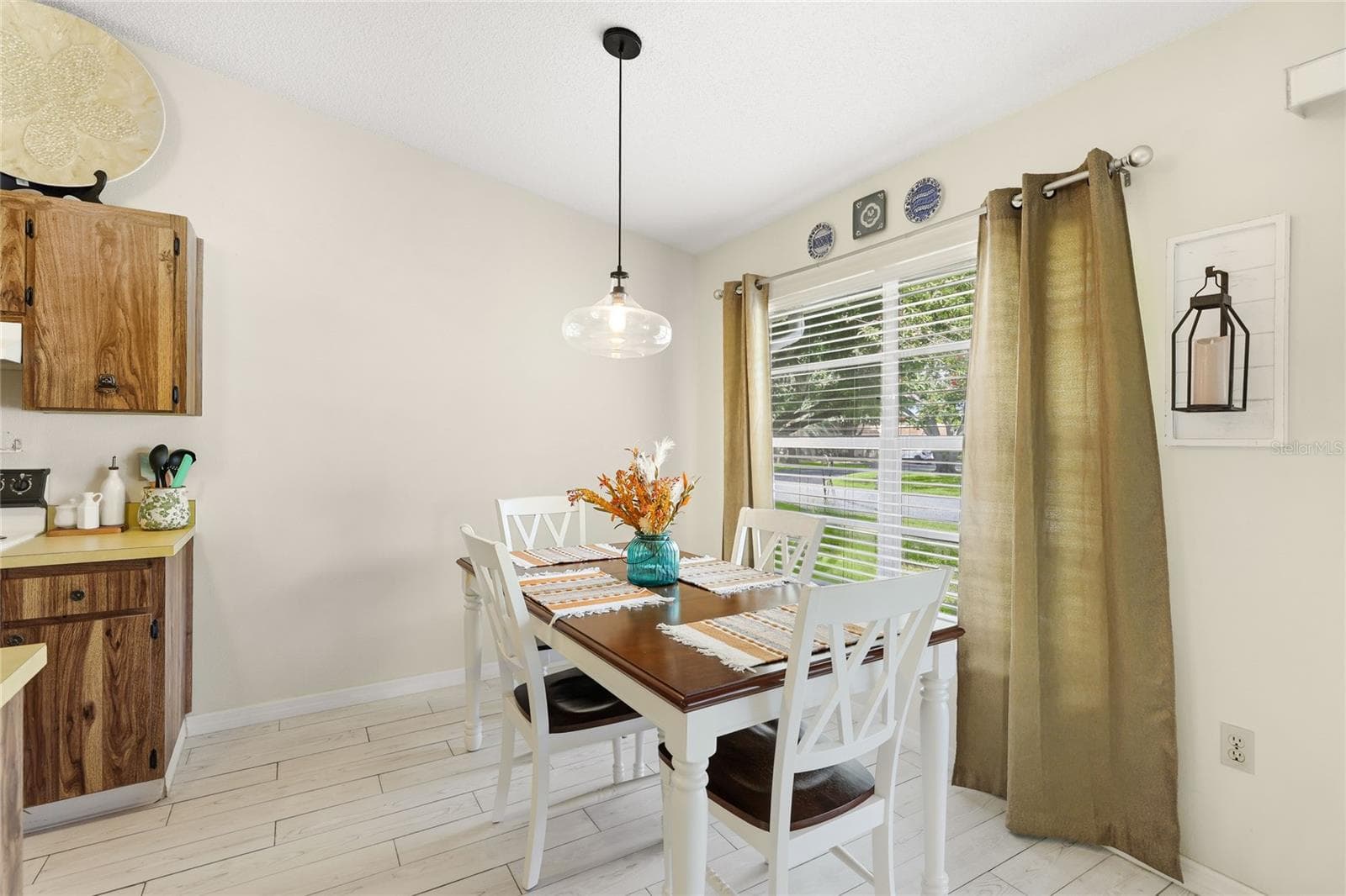 Condominium at 3904 36TH AVENUE DR W #37, BRADENTON, photo 9 of 26