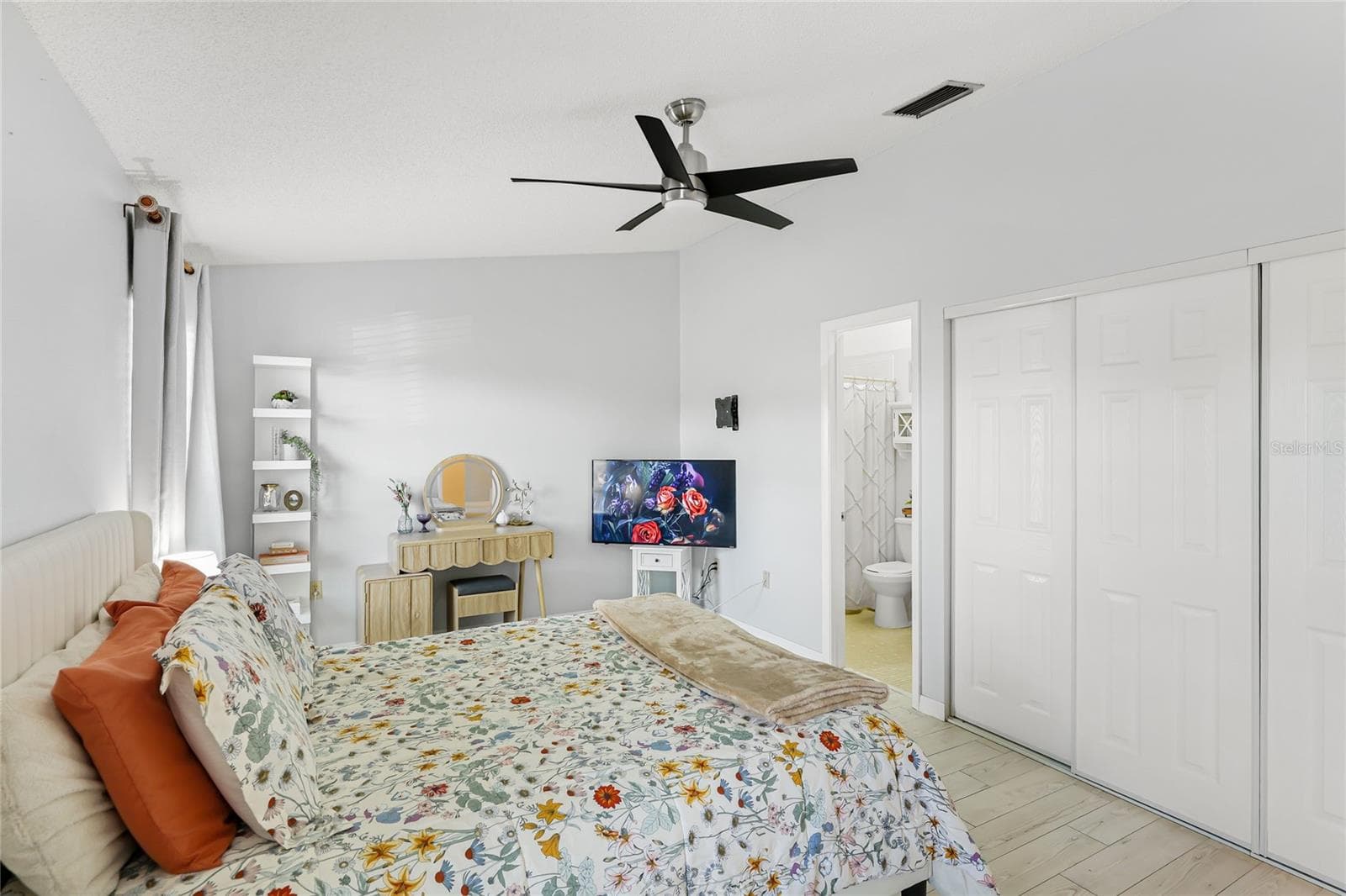 Condominium at 3904 36TH AVENUE DR W #37, BRADENTON, photo 13 of 26