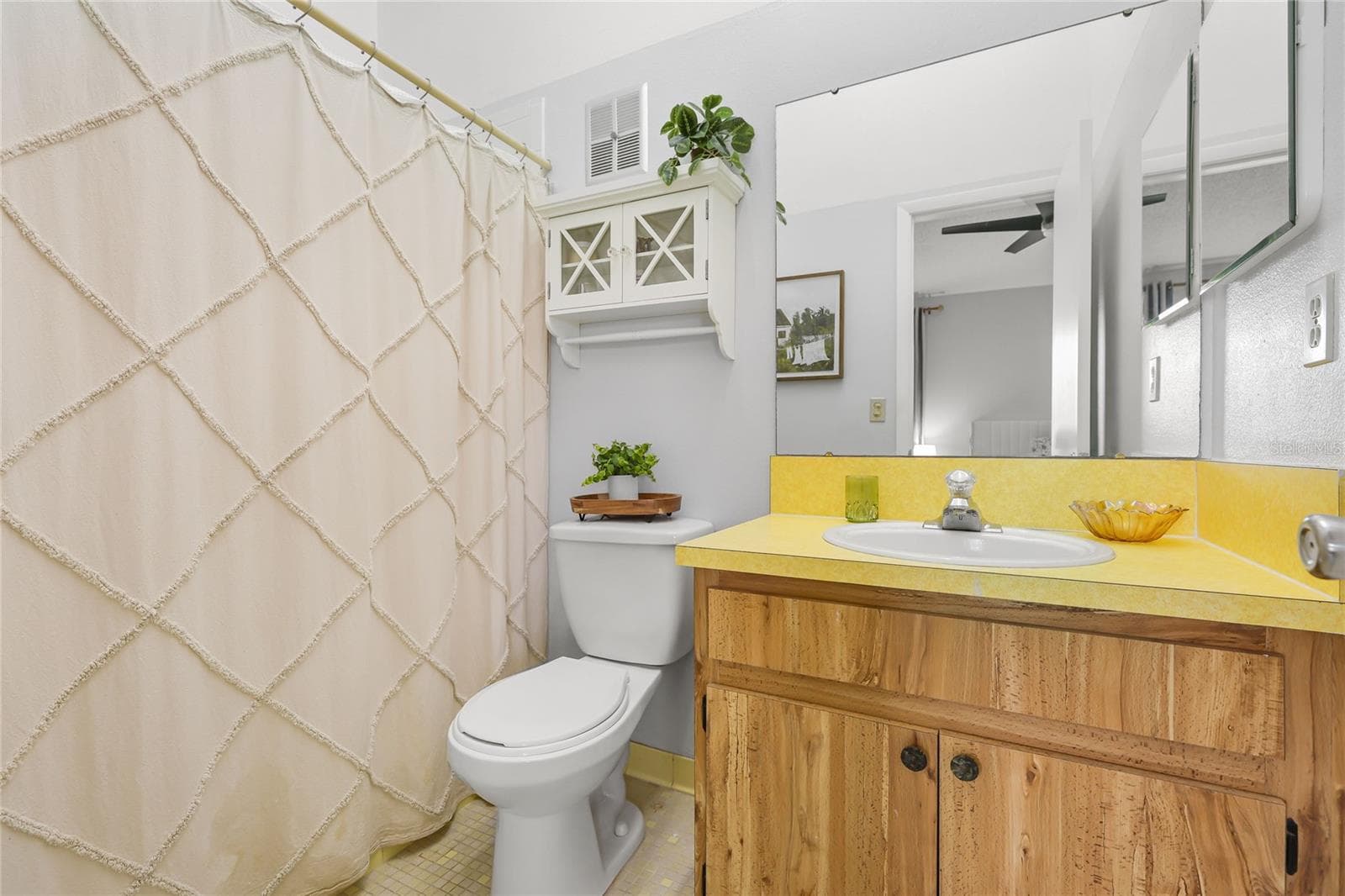 Condominium at 3904 36TH AVENUE DR W #37, BRADENTON, photo 15 of 26