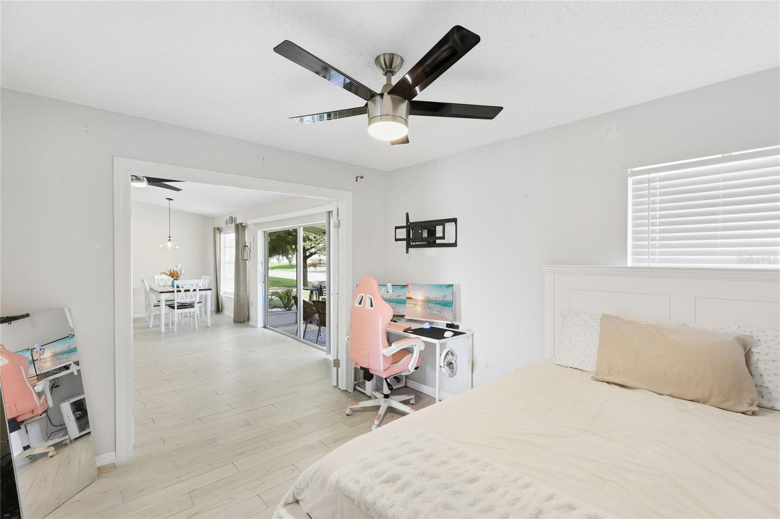 Condominium at 3904 36TH AVENUE DR W #37, BRADENTON, photo 17 of 26