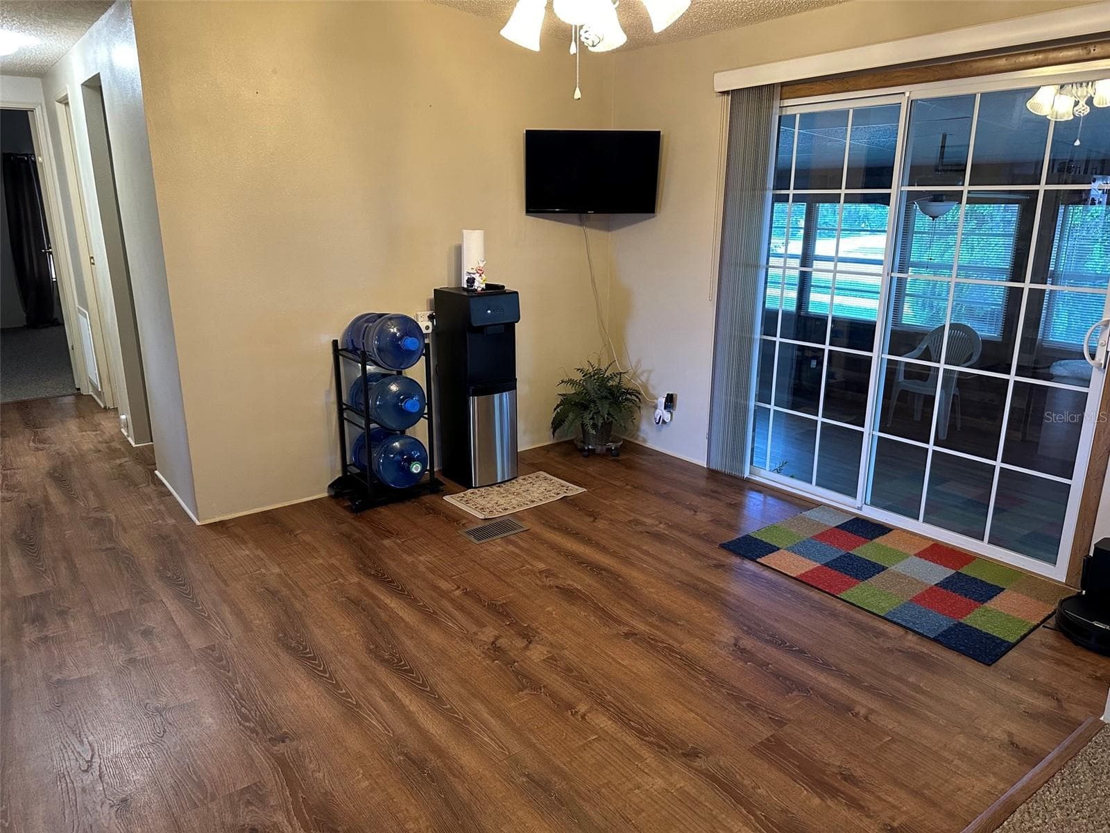 Photo without the dining table - 3937 CHRIS DR, WESLEY CHAPEL