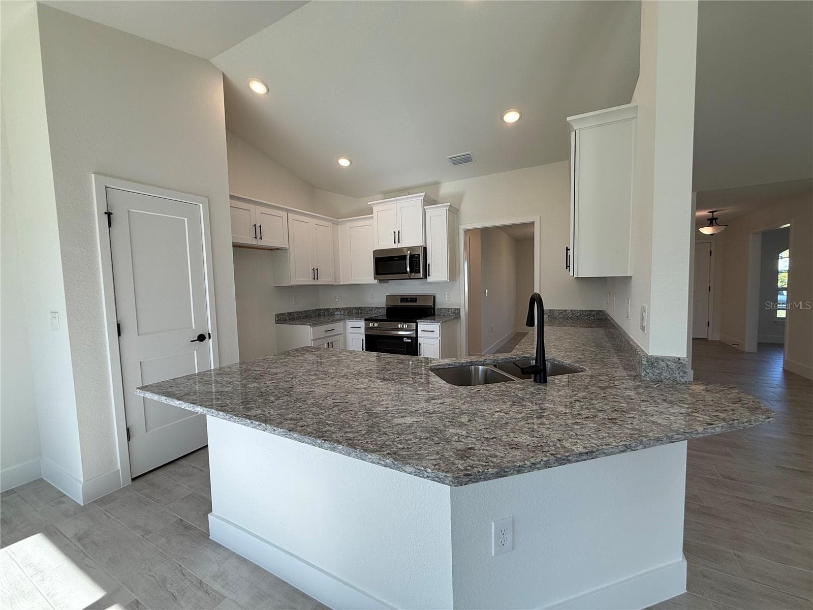 Single Family Residence at 135 BROADMOOR LN, ROTONDA WEST, photo 10 of 28
