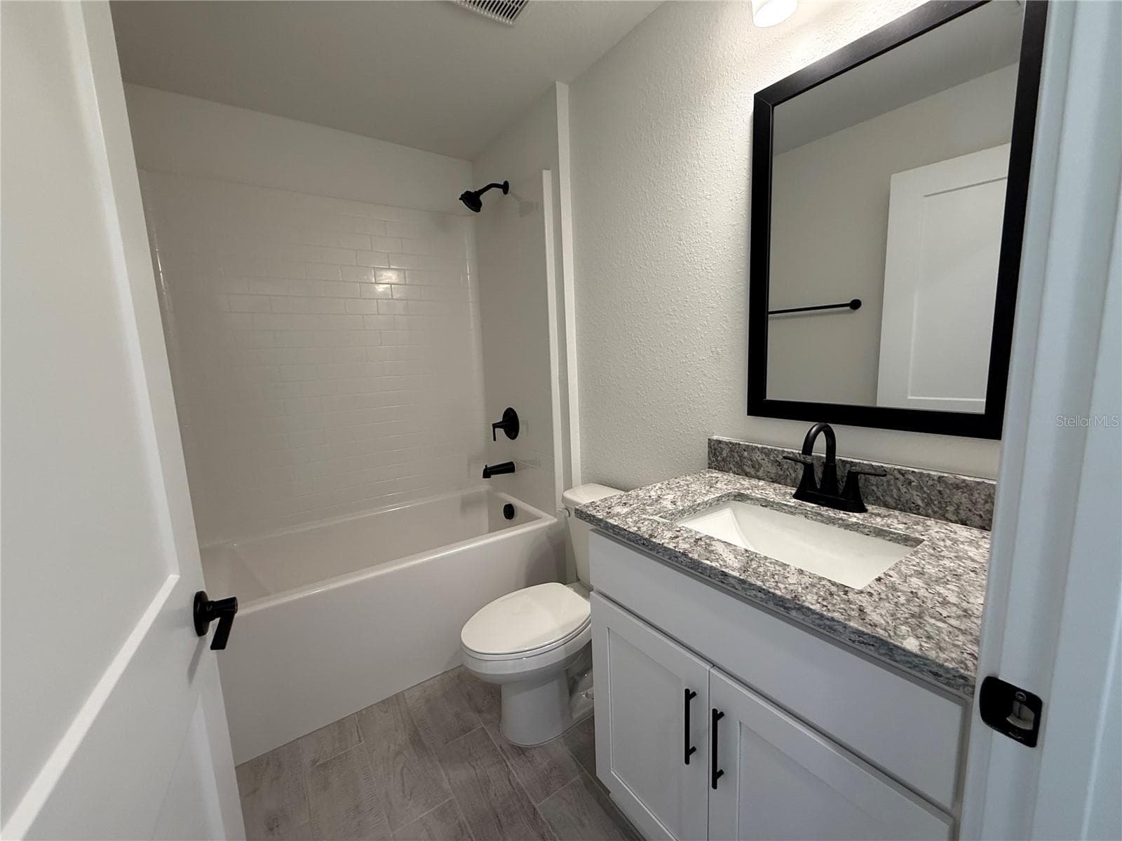 Single Family Residence at 135 BROADMOOR LN, ROTONDA WEST, photo 14 of 28