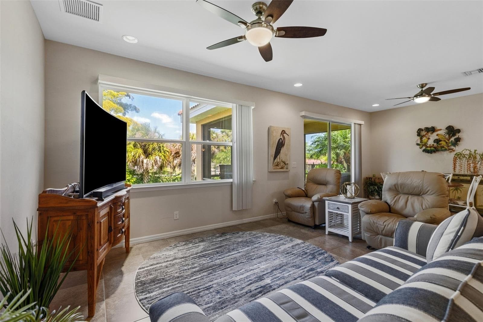 Single Family Residence at 12841 SEASIDE KEY CT, NORTH FORT MYERS, photo 8 of 38