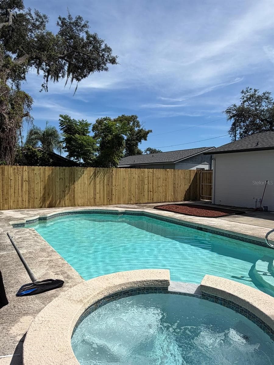 Single Family Residence at 11106 HAPPY ACRES LN, RIVERVIEW, photo 23 of 25