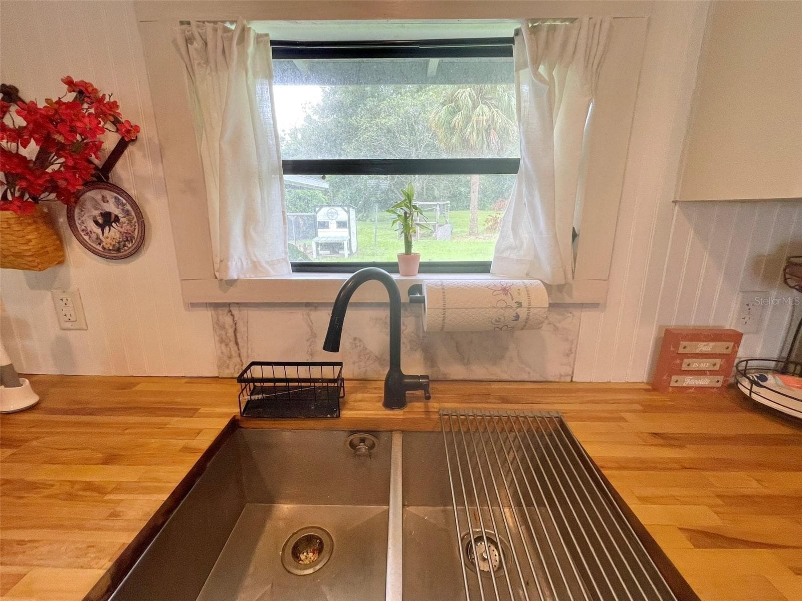 Single Family Residence at 37716 BETH ST, DADE CITY, photo 10 of 53