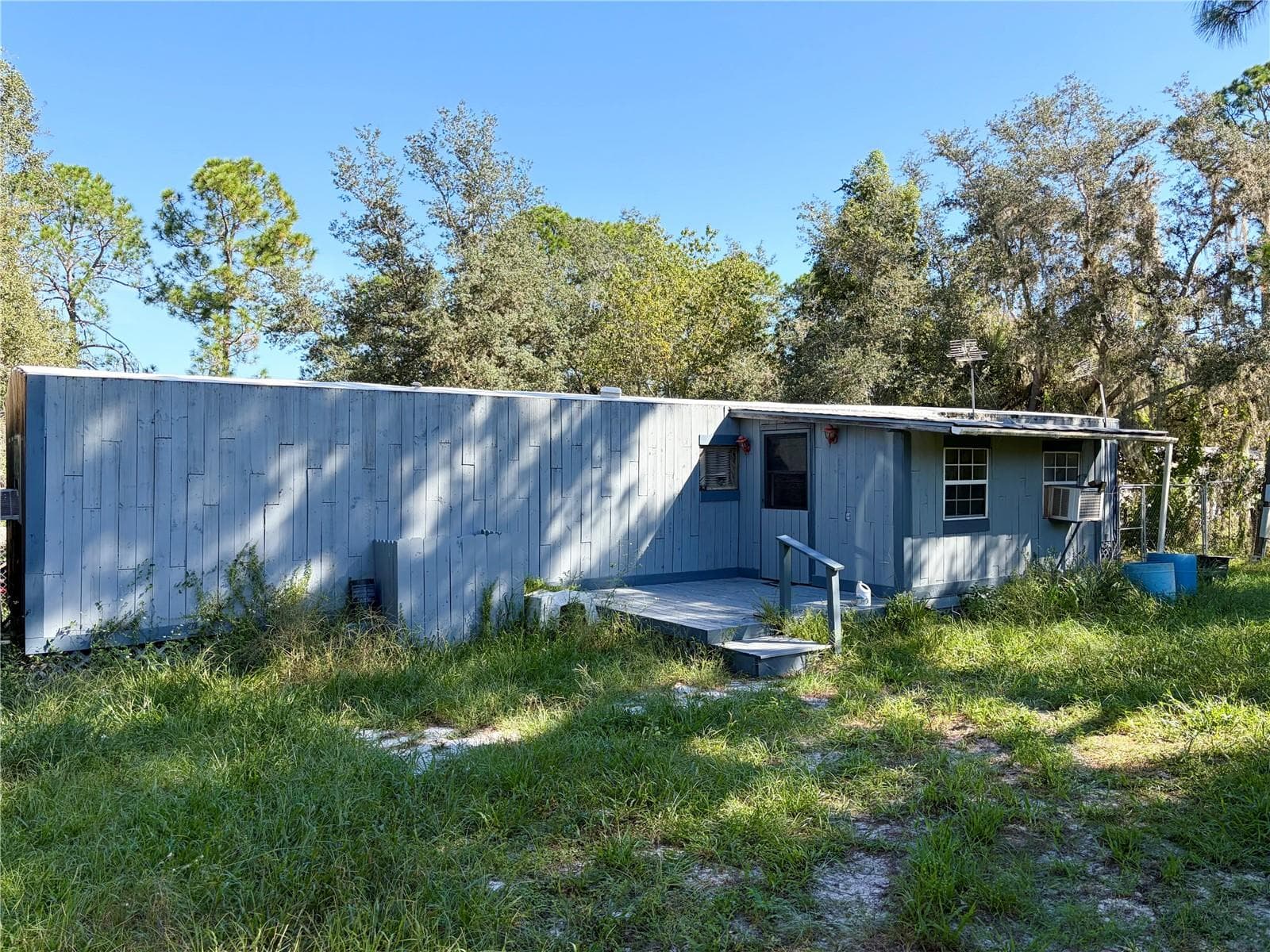 42019 SAINT CLAIRE LAKE DR