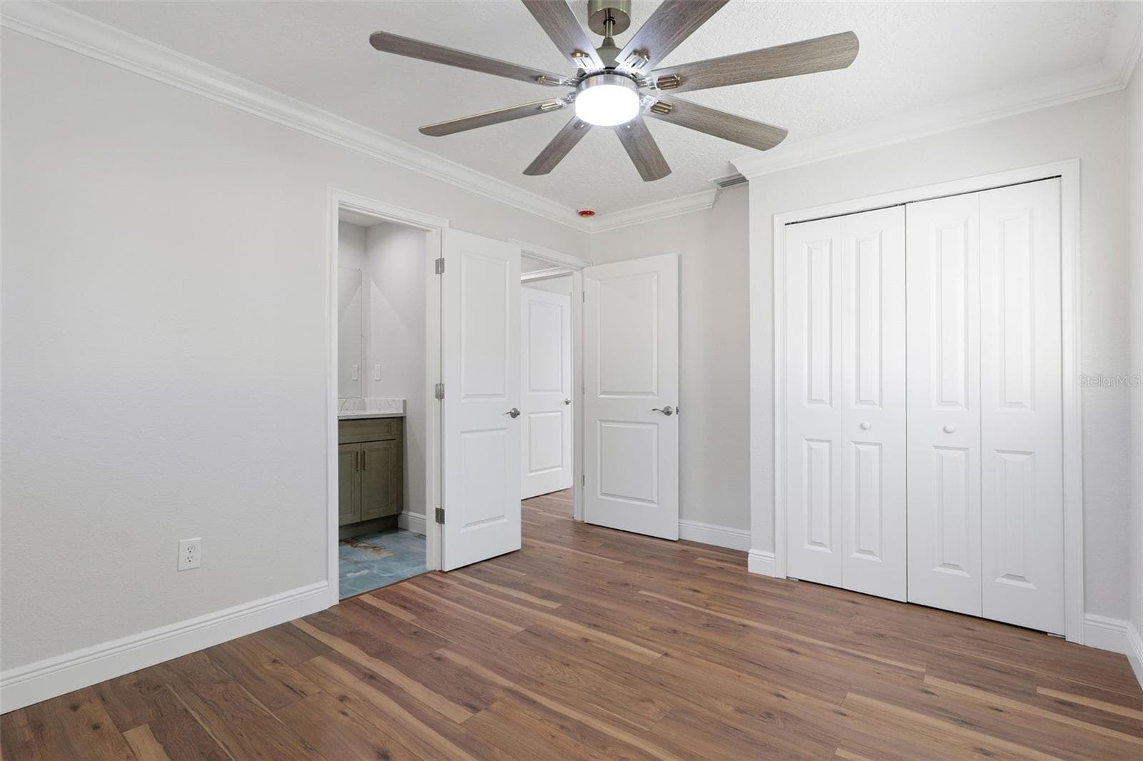 Single Family Residence at 1602 OVERLOOK RD, BELLE ISLE, photo 15 of 53
