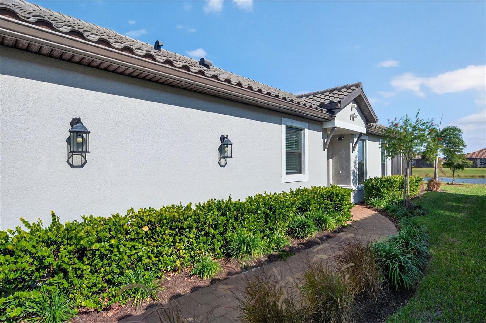 Single Family Residence at 3021 VENETO CT, LAKEWOOD RANCH, photo 7 of 75