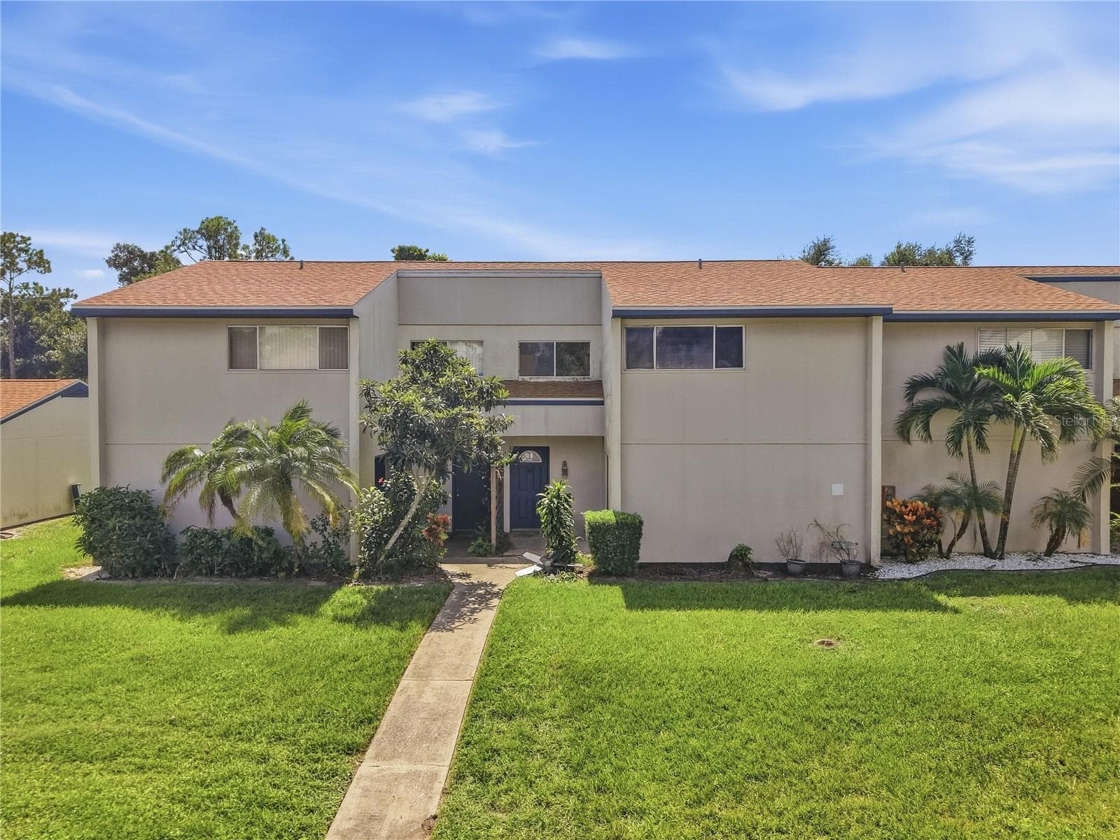 912 BYRON LN #5C