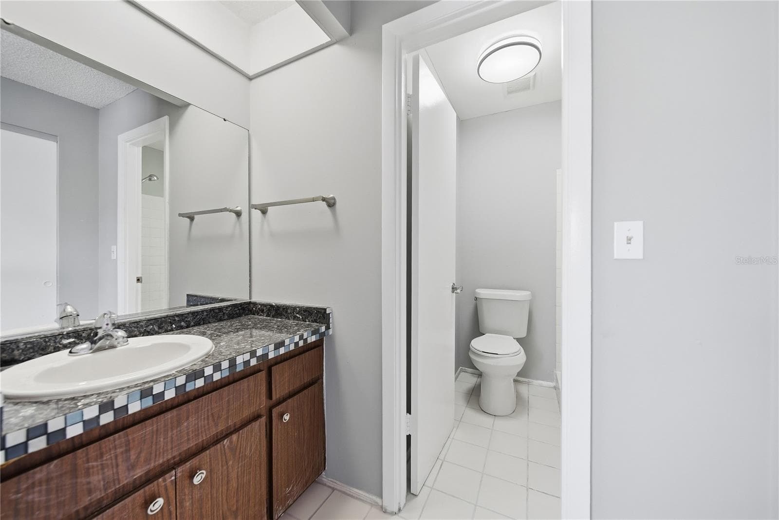 Condominium at 912 BYRON LN #5C, SARASOTA, photo 25 of 40