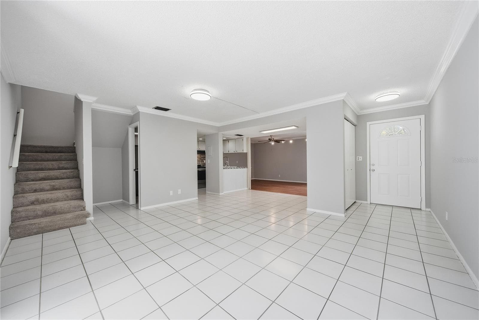 Living Room and first floor - 912 BYRON LN #5C, SARASOTA