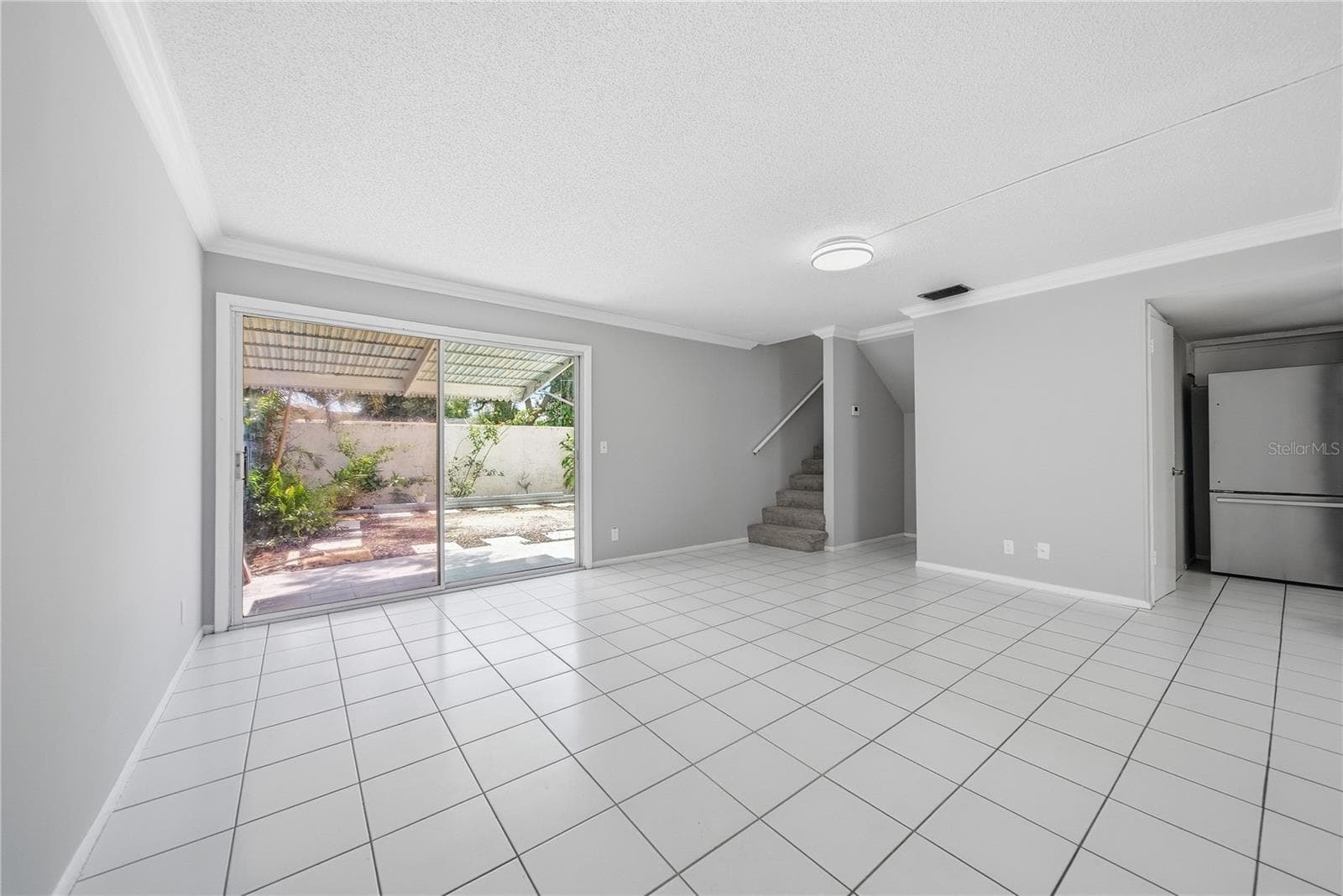 Living Room and first floor - 912 BYRON LN #5C, SARASOTA