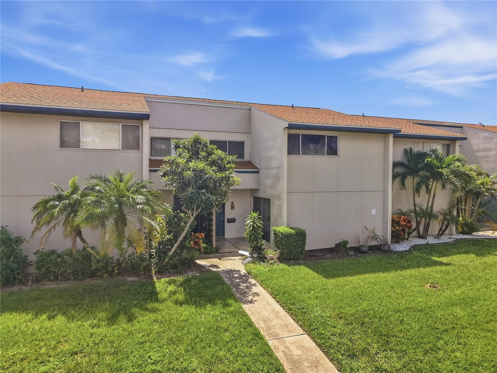 Exterior Entry Way - 912 BYRON LN #5C, SARASOTA