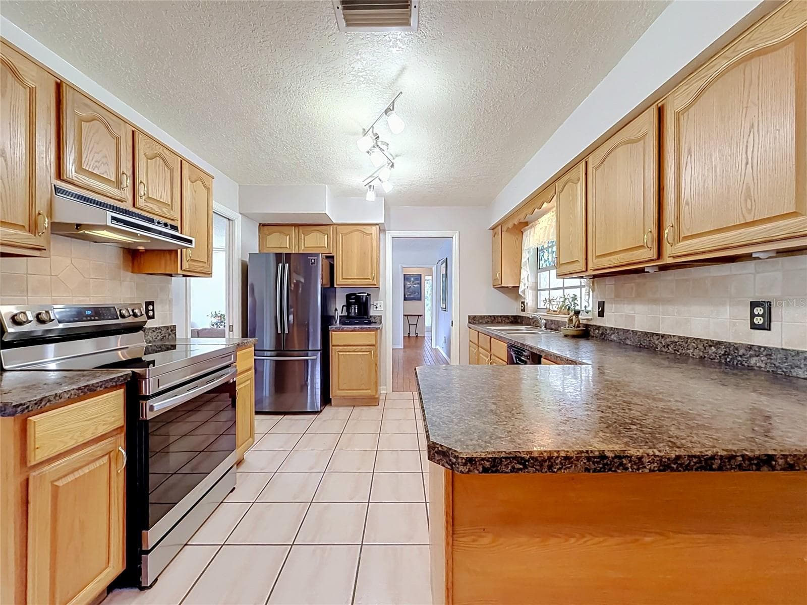 Single Family Residence at 4148 FLORALWOOD CT, ORLANDO, photo 12 of 59