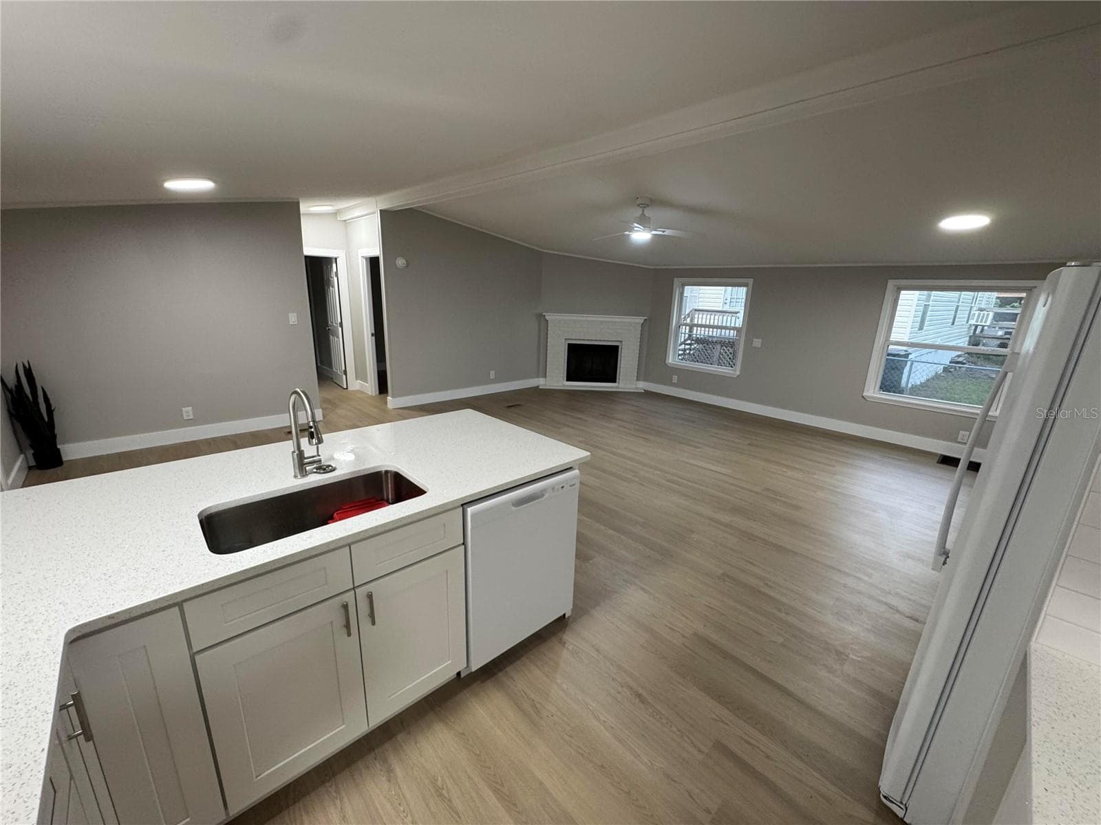 Manufactured Home at 8801 MARC DAVID, GIBSONTON, photo 10 of 62