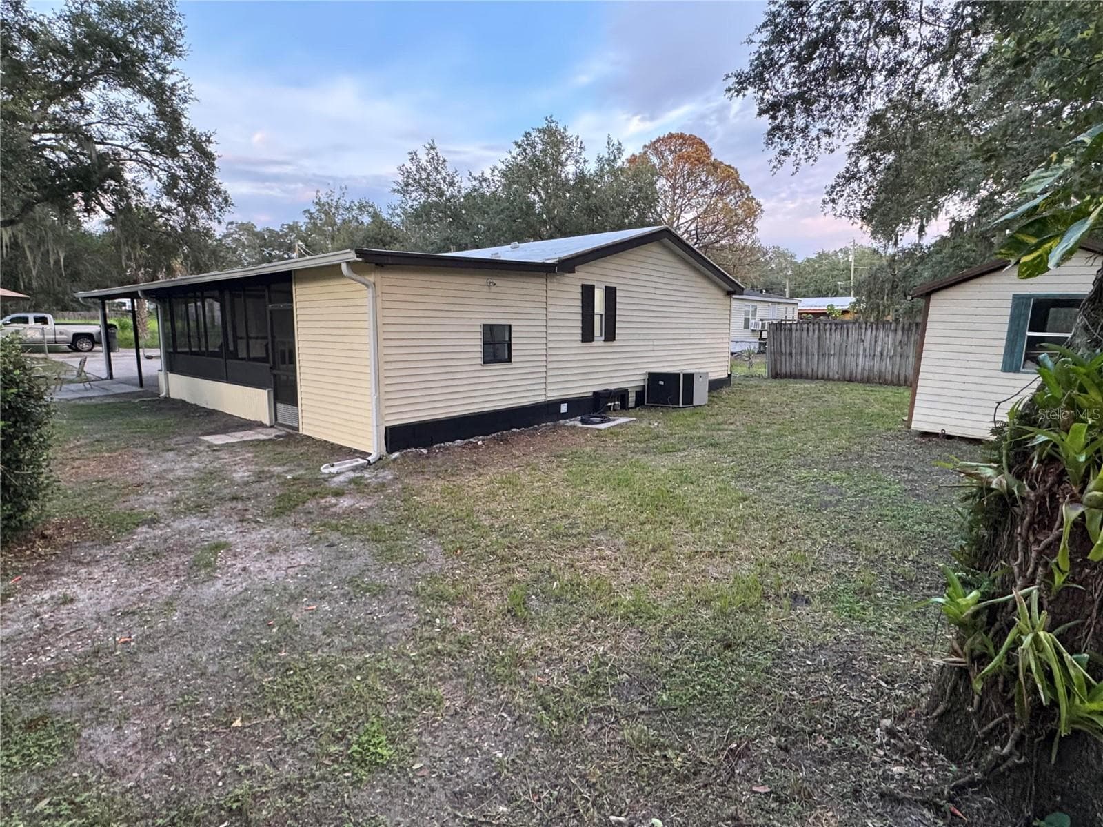 Manufactured Home at 8801 MARC DAVID, GIBSONTON, photo 17 of 62