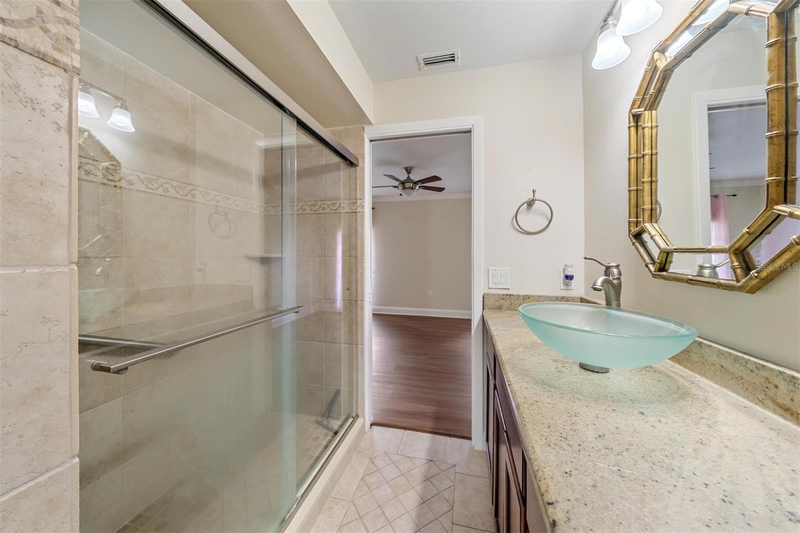 Single Family Residence at 2499 HILLVIEW ST, SARASOTA, photo 13 of 19