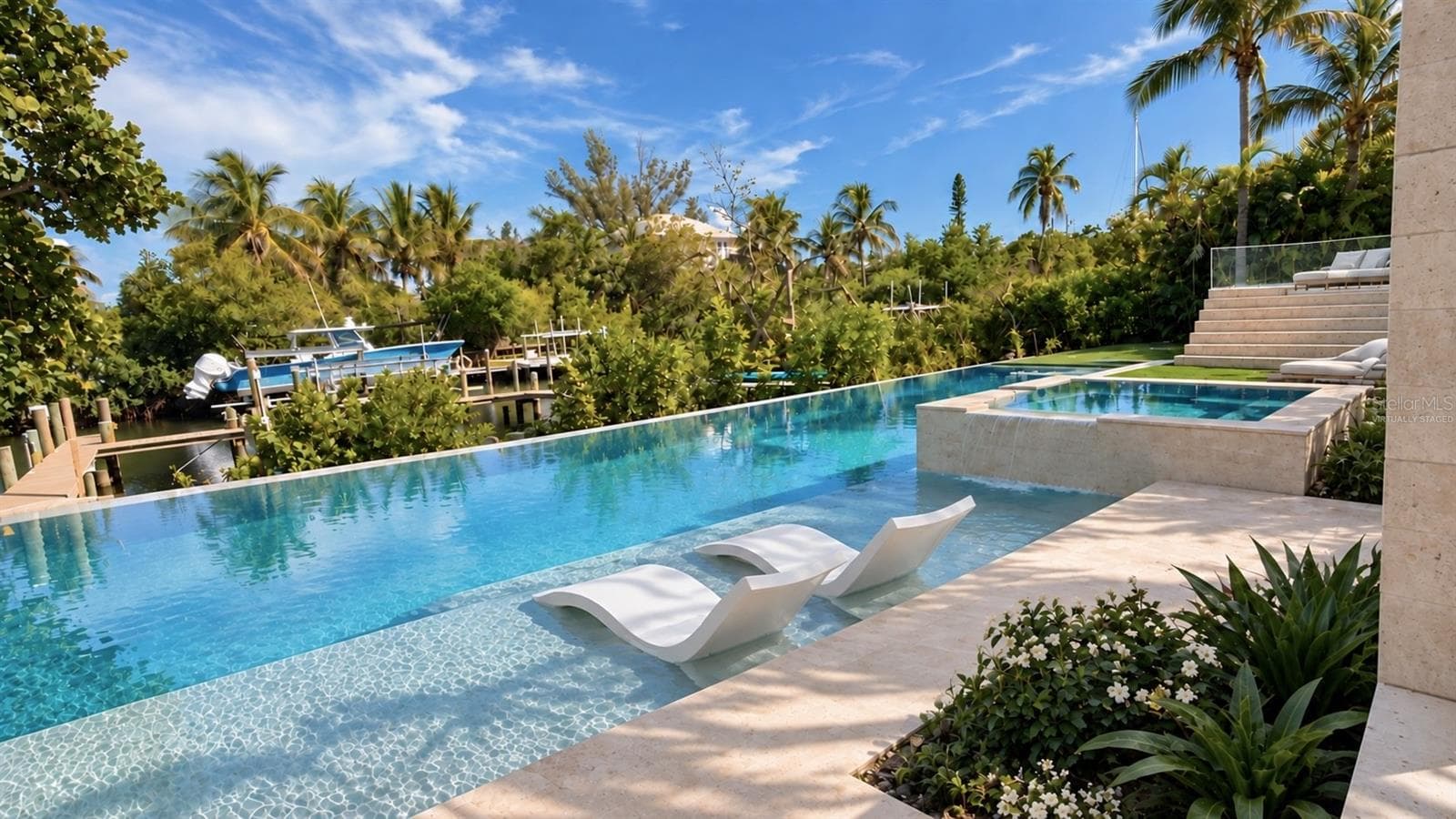 Gorgeous backyard views, and private boat dock. Virtually staged. - 3441 GULFMEAD DR, SARASOTA