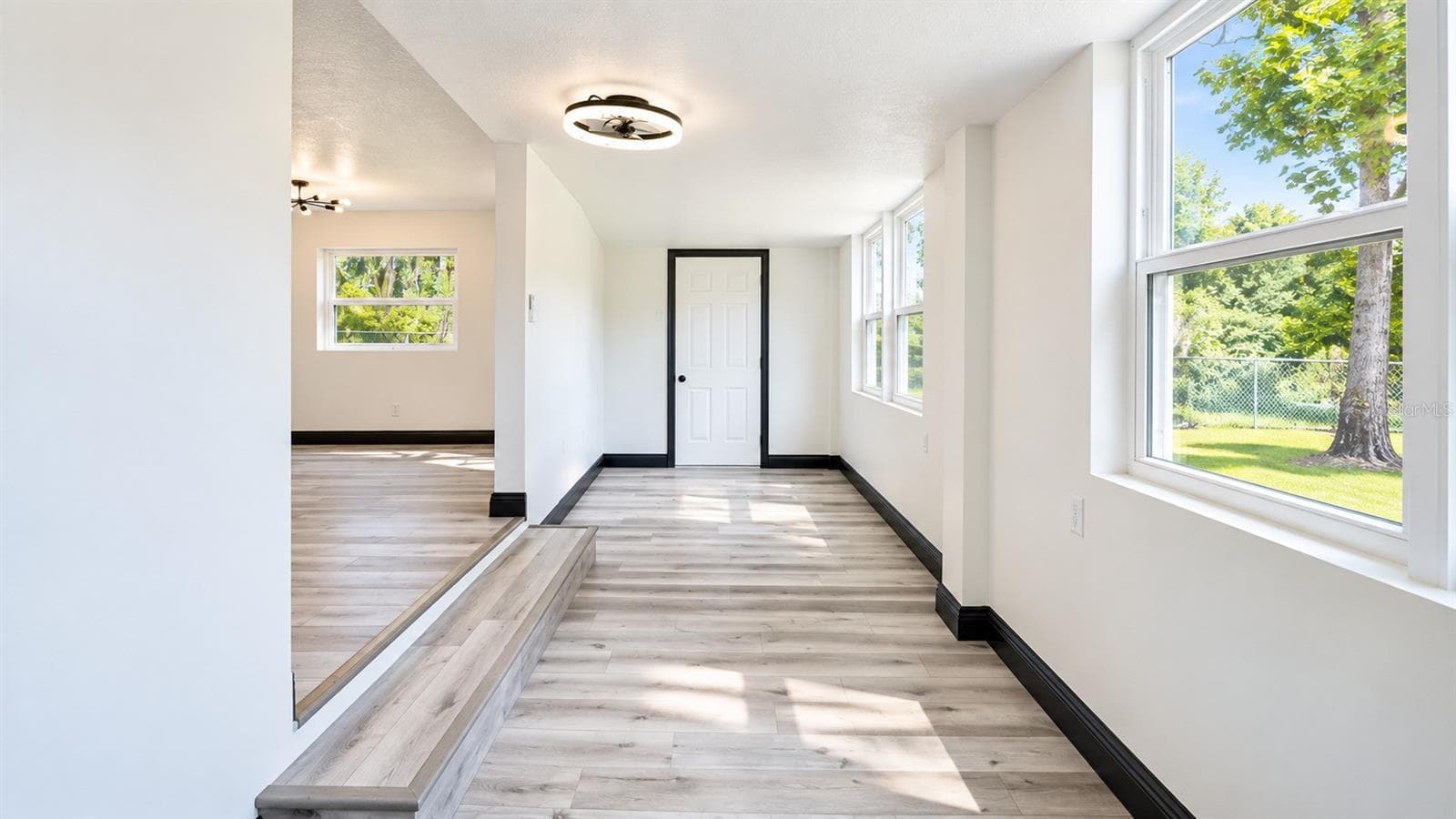 Anteroom & 2 Entrance - 334 W BERESFORD RD, DELAND