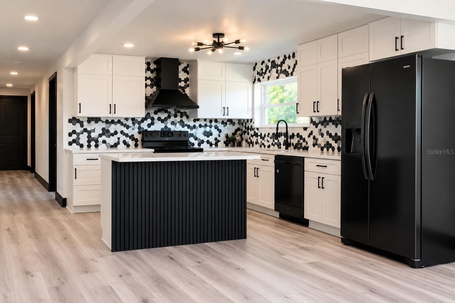 Kitchen - 334 W BERESFORD RD, DELAND