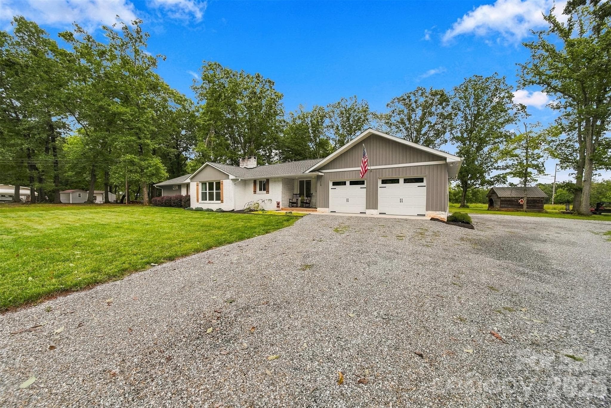 Single Family Residence at 118 Chestnut Oak Road, Union Grove, photo 4 of 45
