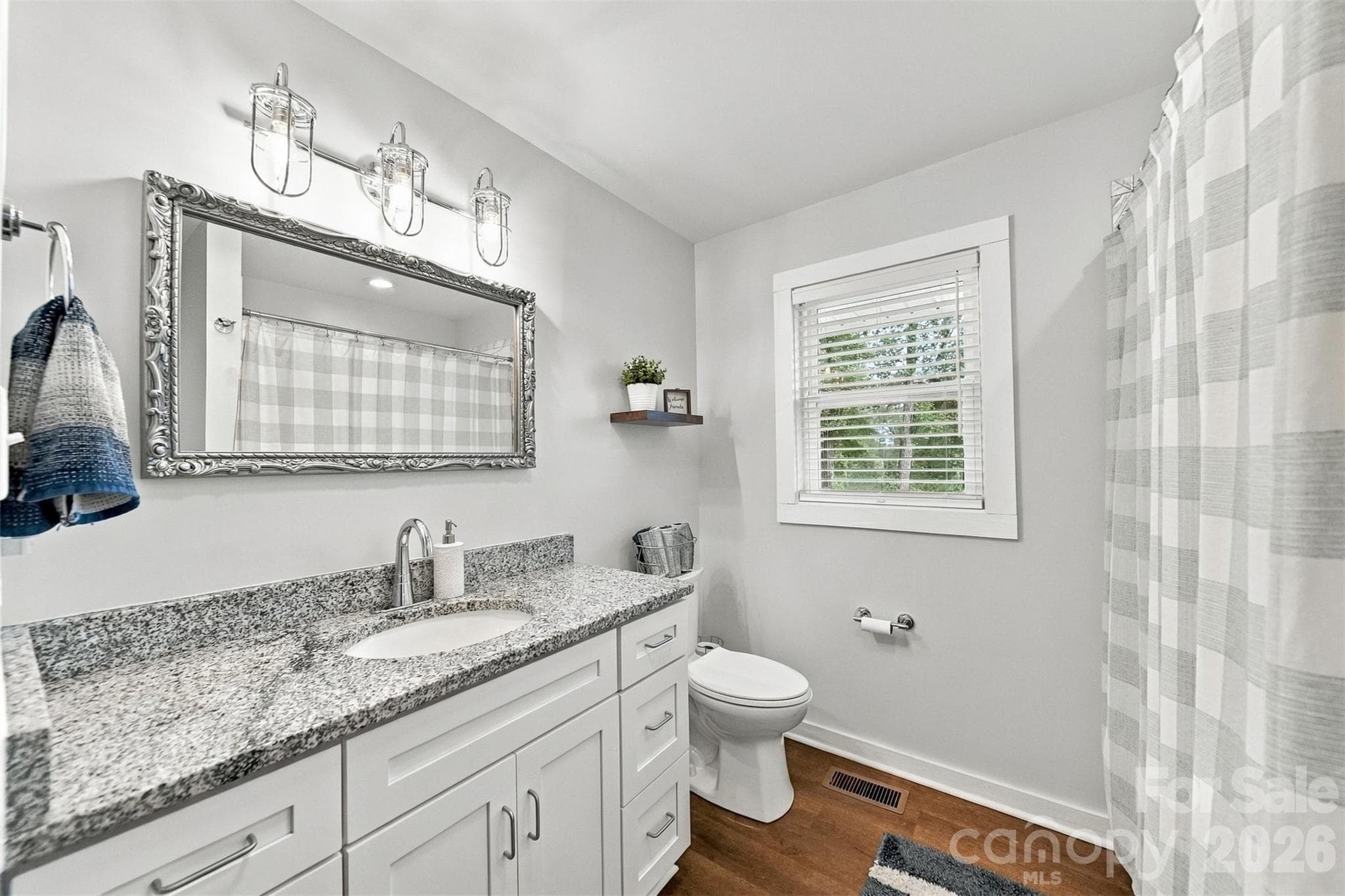Single Family Residence at 118 Chestnut Oak Road, Union Grove, photo 23 of 45