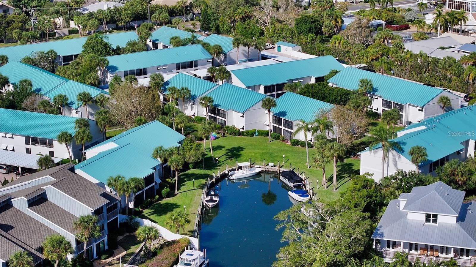Condo - Hotel at 5673 MIDNIGHT PASS RD #202, SARASOTA, photo 3 of 30