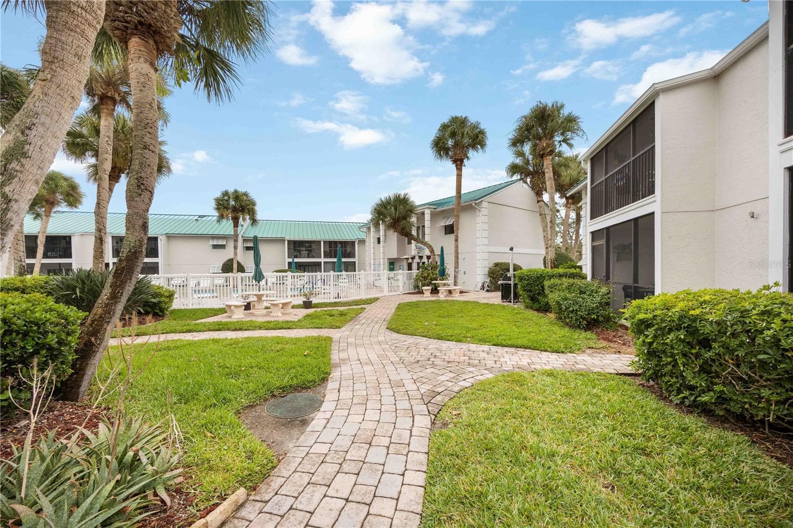 Condo - Hotel at 5673 MIDNIGHT PASS RD #202, SARASOTA, photo 27 of 30
