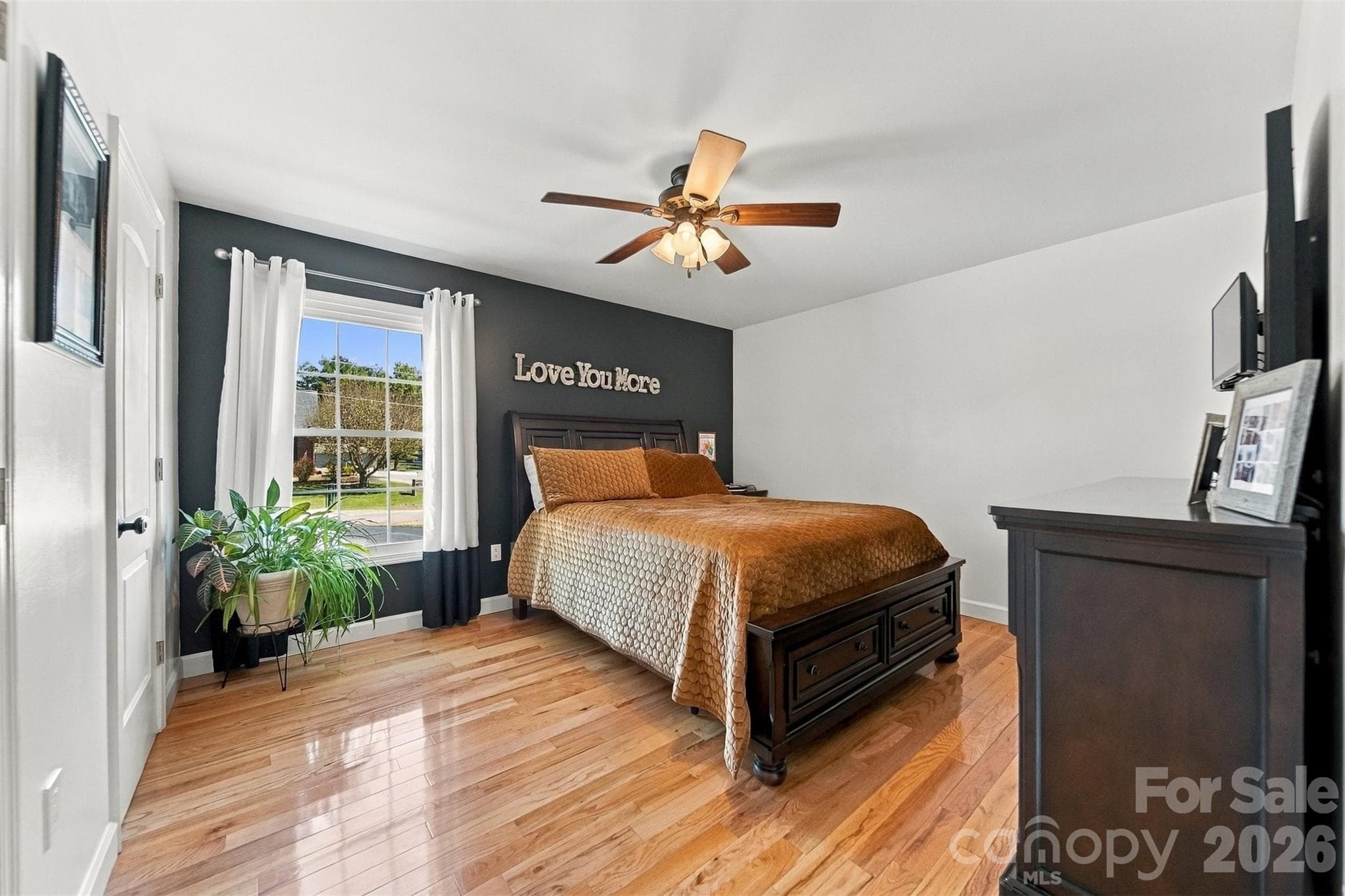 Primary bedroom - 2094 South Fork Drive, Morganton