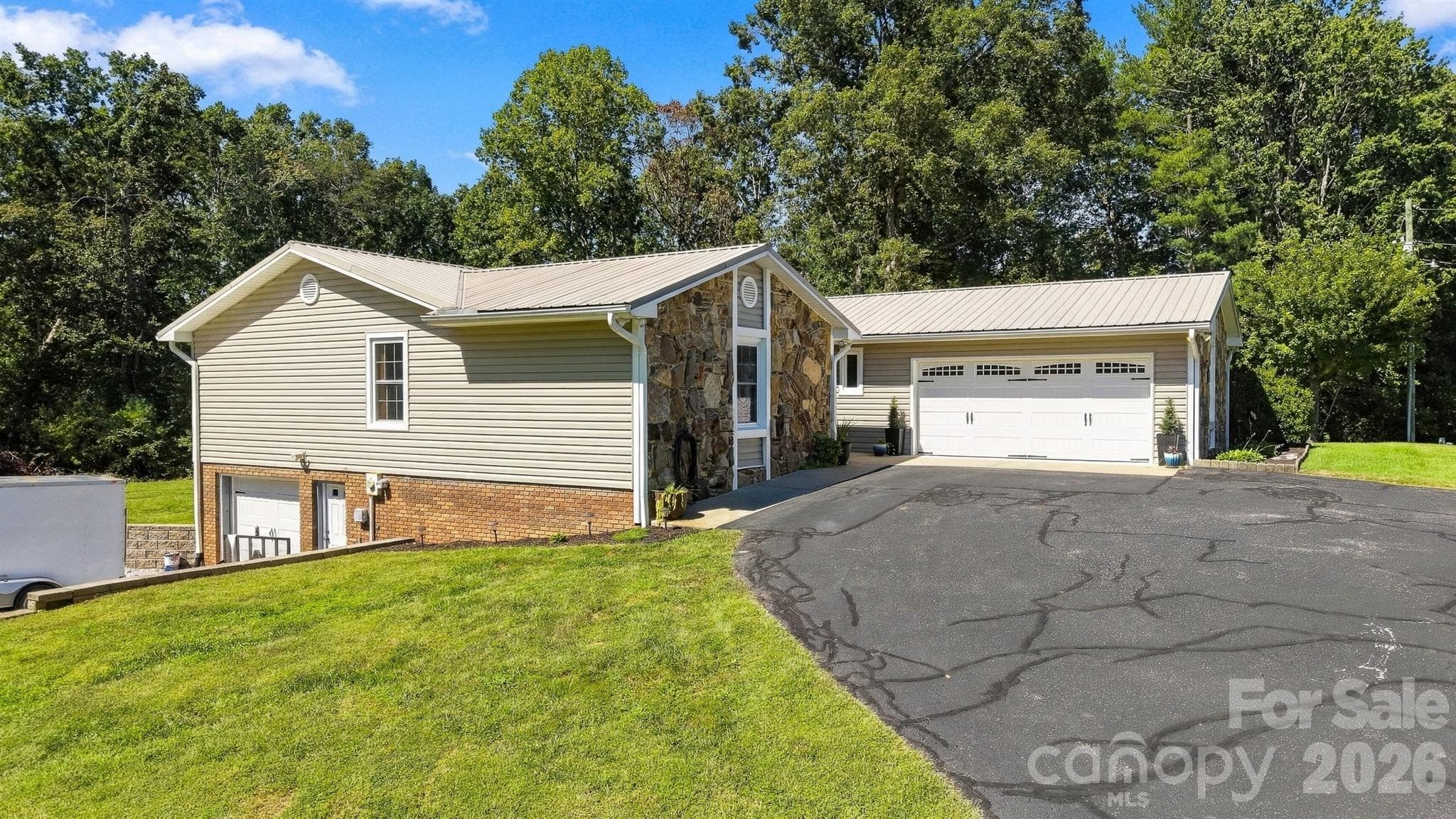 Single Family Residence at 2094 South Fork Drive, Morganton, photo 31 of 38