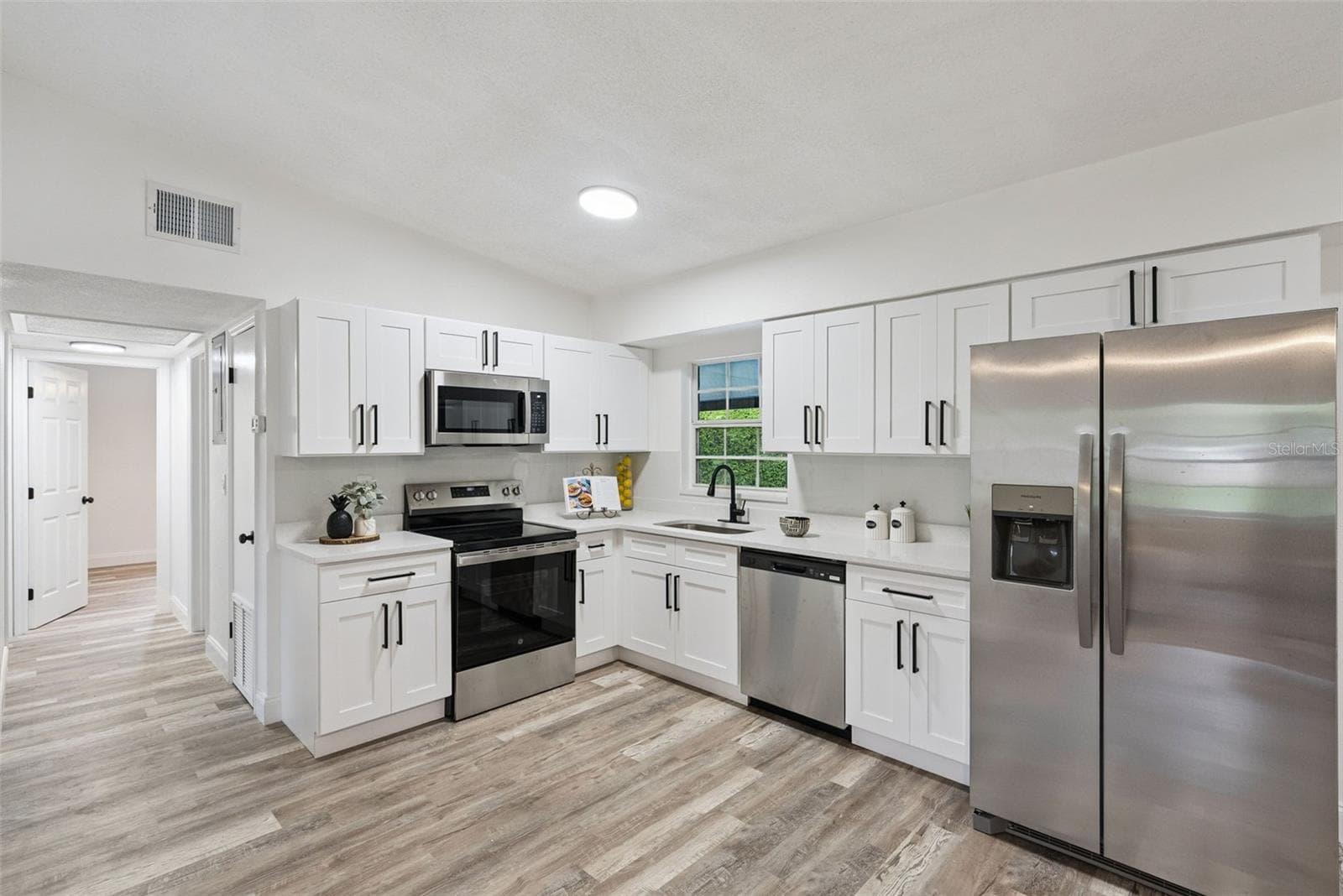 Single Family Residence at 390 FRANCES AVE, CASSELBERRY, photo 18 of 39