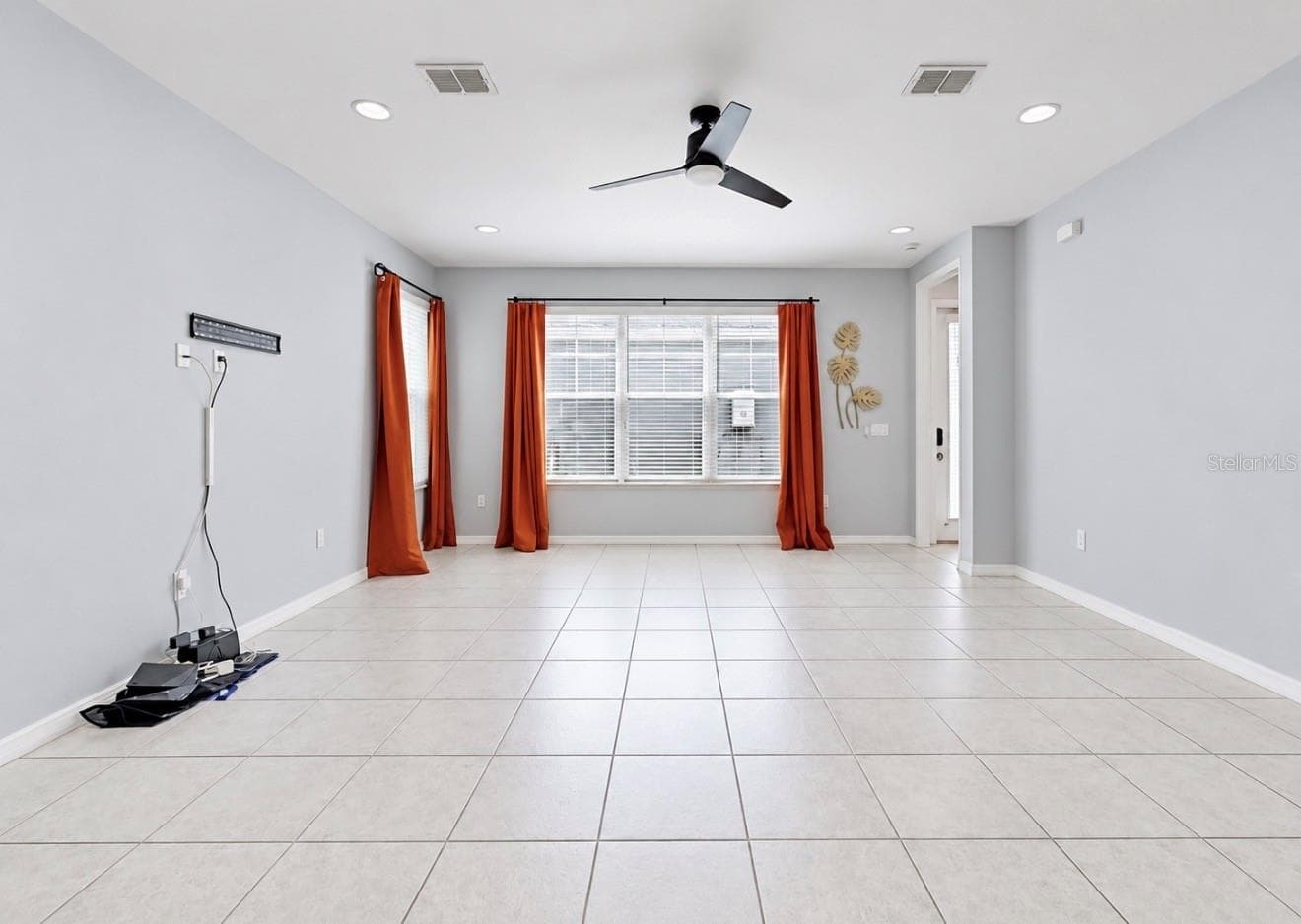 Family Room - 6273 CAMINO DR, APOLLO BEACH