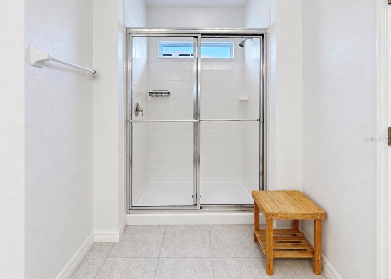 Primary Walk-in Shower - 6273 CAMINO DR, APOLLO BEACH