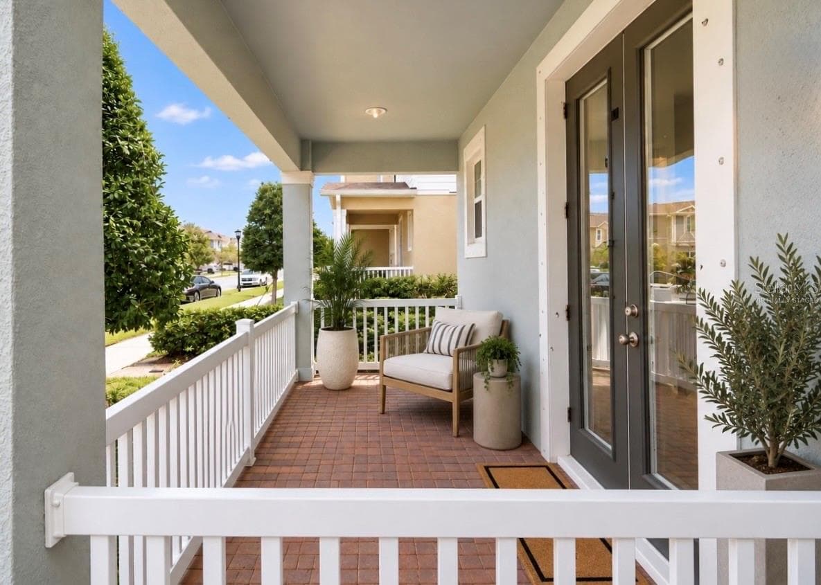 Front Porch, Virtually Staged - 6273 CAMINO DR, APOLLO BEACH