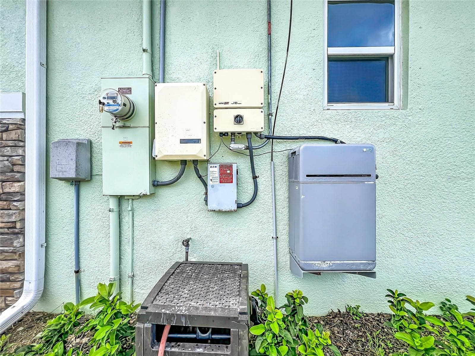 Utility meters - 2595 JOLENA DR, MELBOURNE