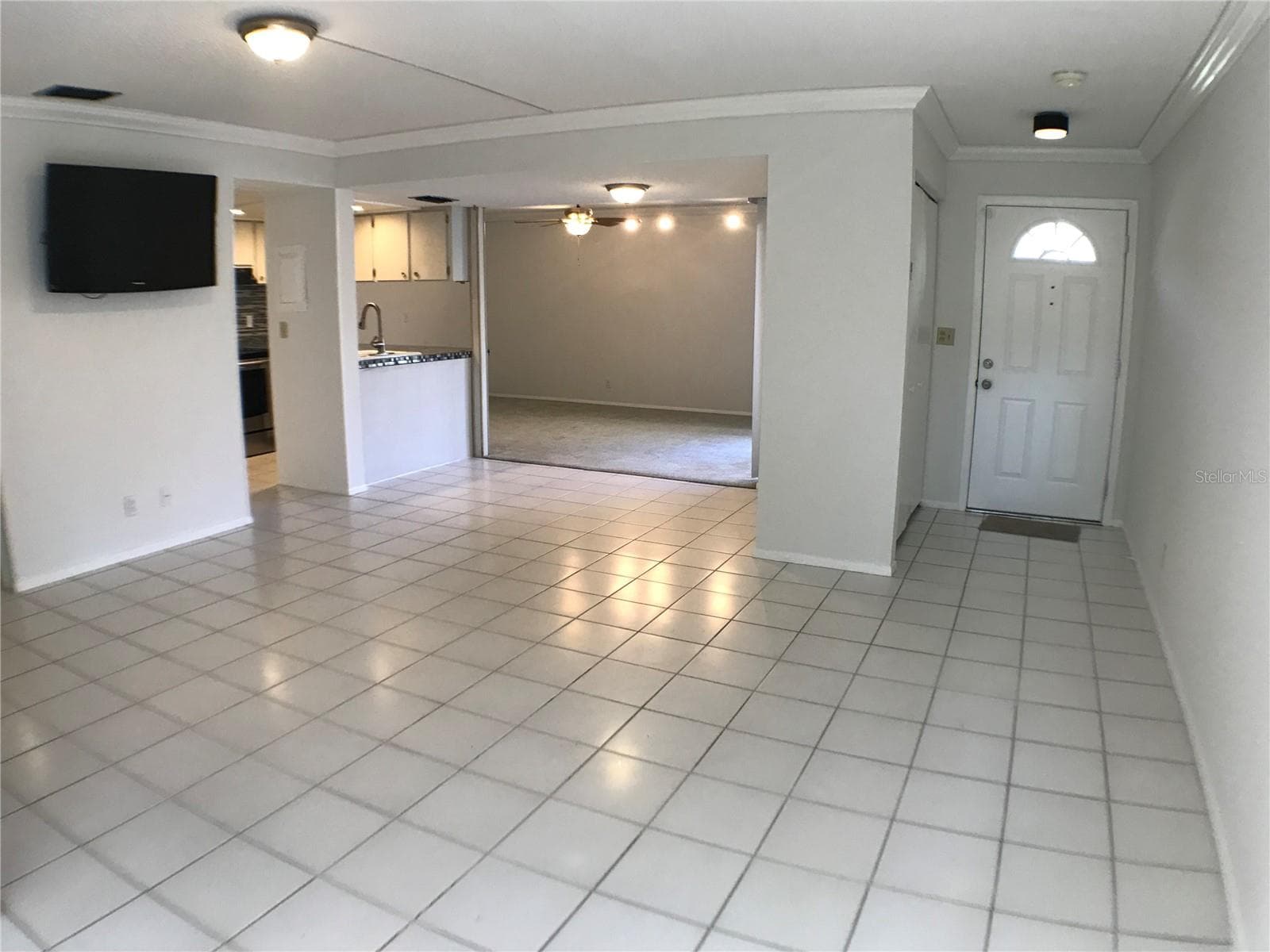 Living Room and first floor - 912 BYRON LN #5C, SARASOTA