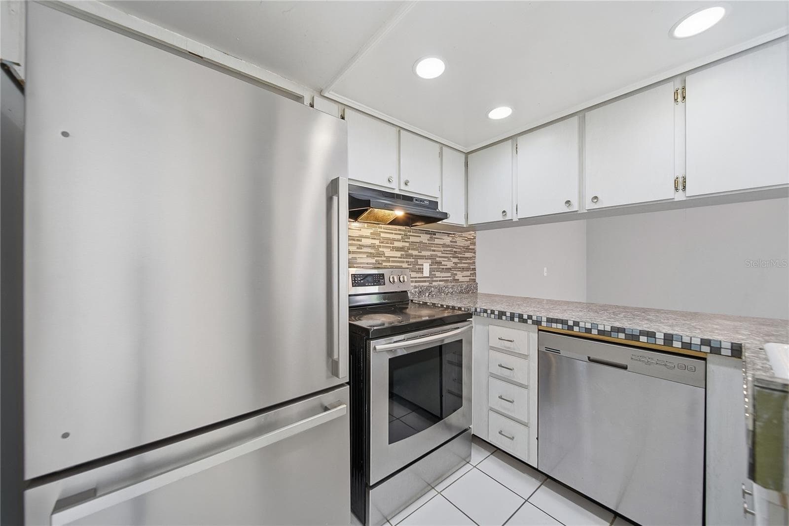Kitchen - 912 BYRON LN #5C, SARASOTA