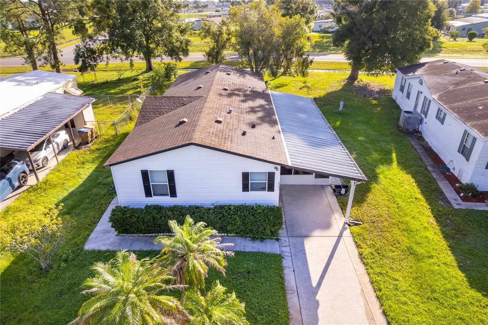 Manufactured Home at 2721 DOWNING DR, KISSIMMEE, photo 5 of 31