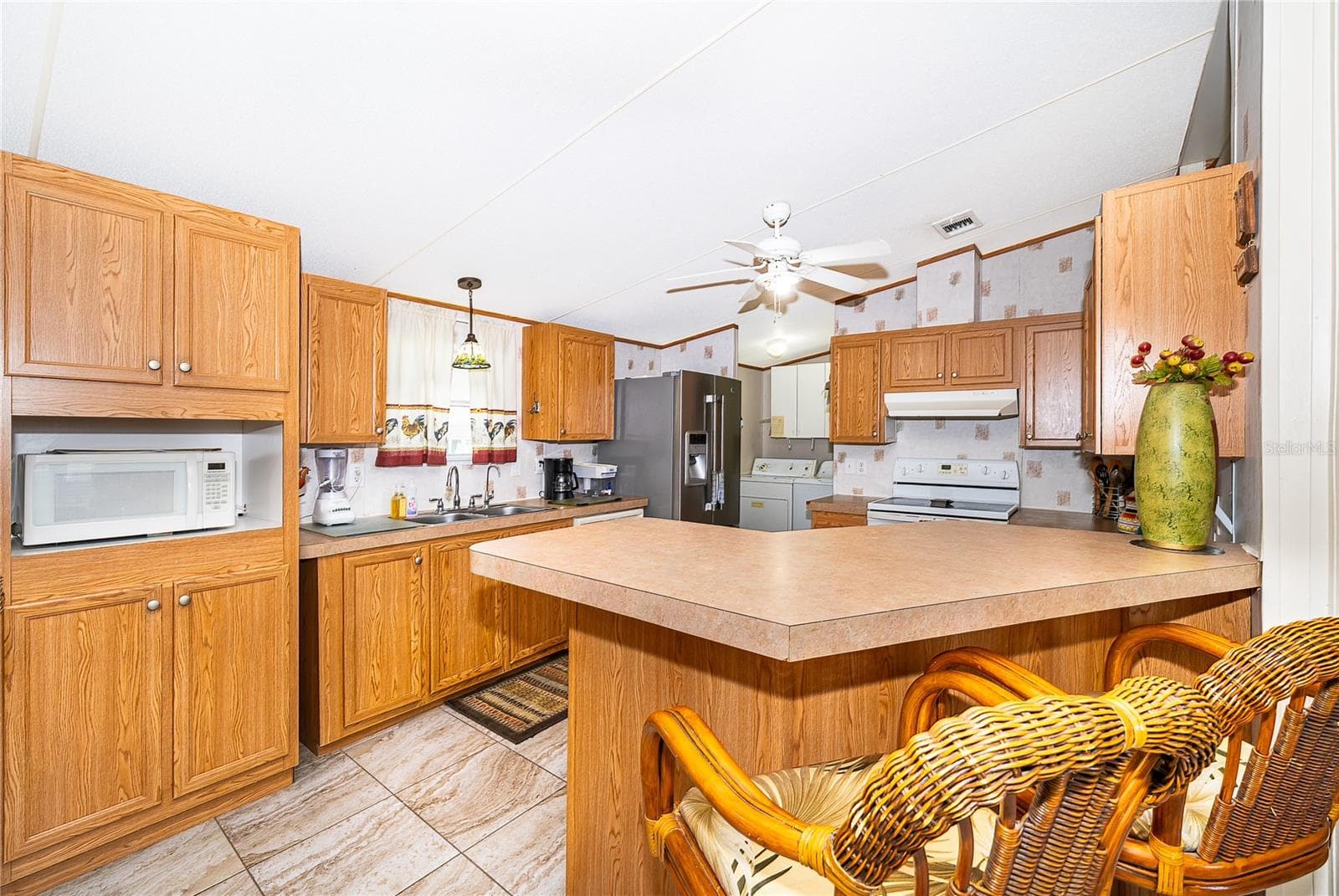 Manufactured Home at 2721 DOWNING DR, KISSIMMEE, photo 12 of 31